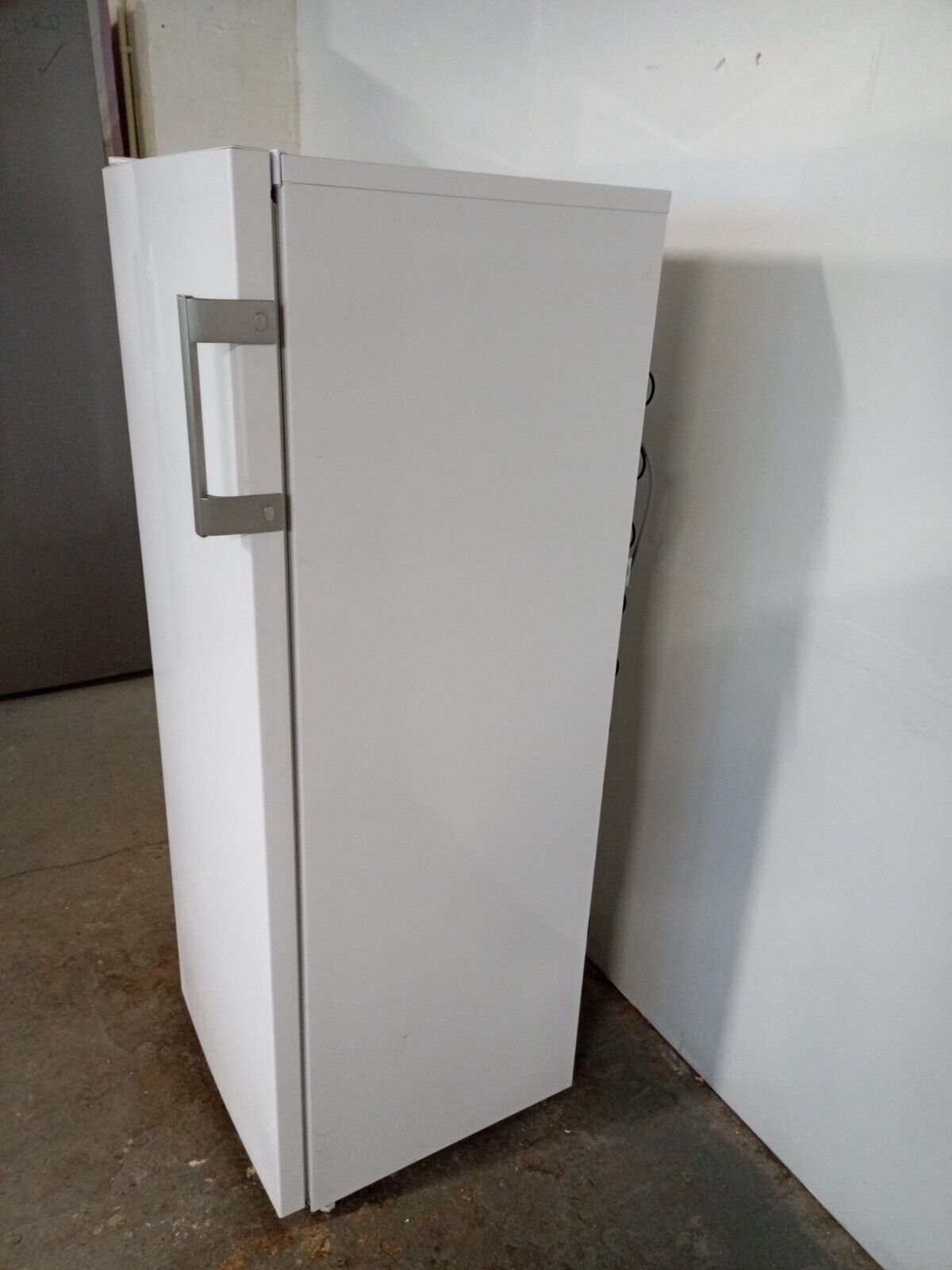 New Graded Beko FNT44550 Frost Free Freezer Outbuildings--RRP £519! X60 New Graded Beko FNT44550 Frost Free Freezer Outbuildings--RRP £519! X60