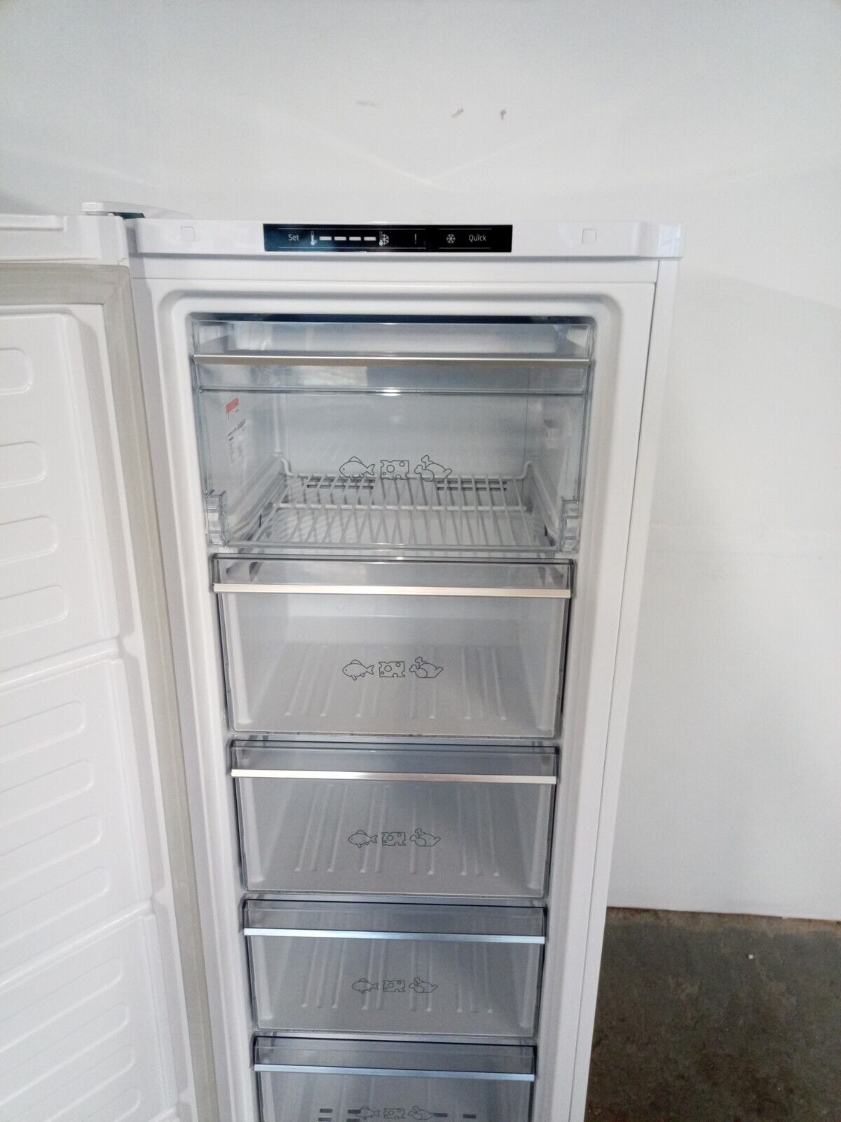 New Graded Beko FNT44550 Frost Free Freezer Outbuildings--RRP £519! X60 New Graded Beko FNT44550 Frost Free Freezer Outbuildings--RRP £519! X60