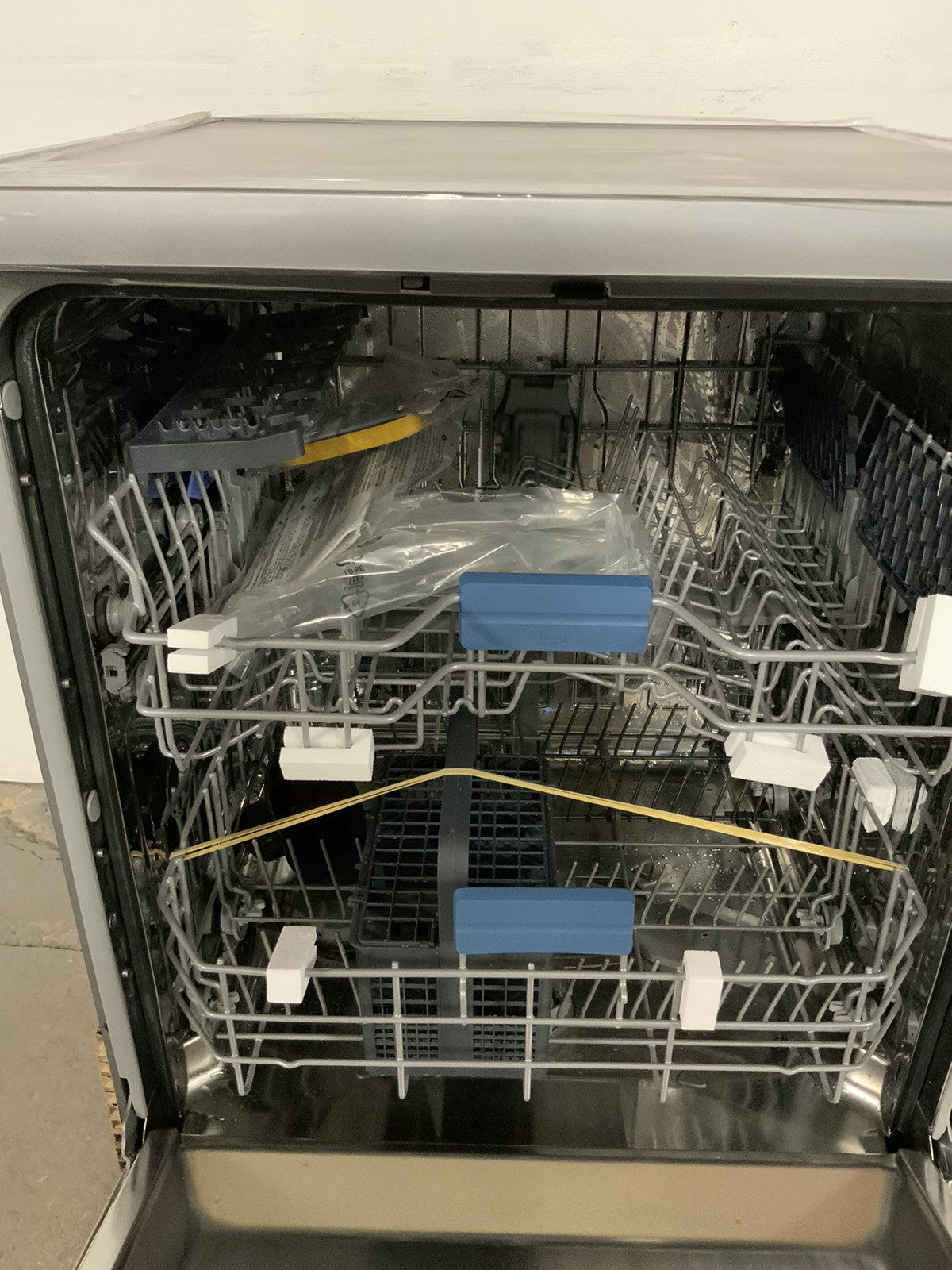 New Graded White Beko BDFN15430X Pro Hygiene Full Size Dishwasher RRP£349- D59 New Graded White Beko BDFN15430X Pro Hygiene Full Size Dishwasher RRP£349- D59