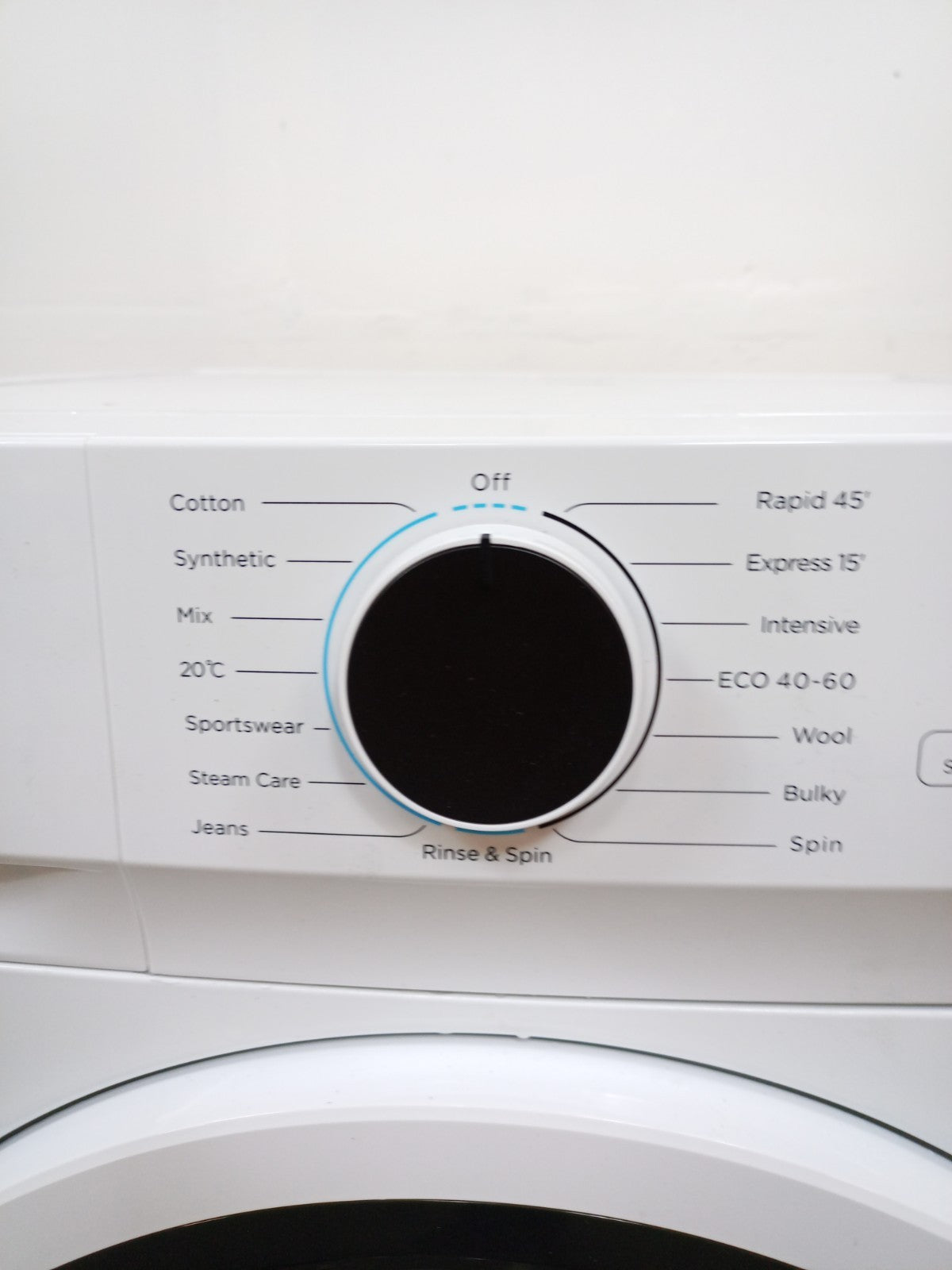 New Graded Logik L1214WMB25 12kg Washing Machine 1400 Spin RRP£349 M10