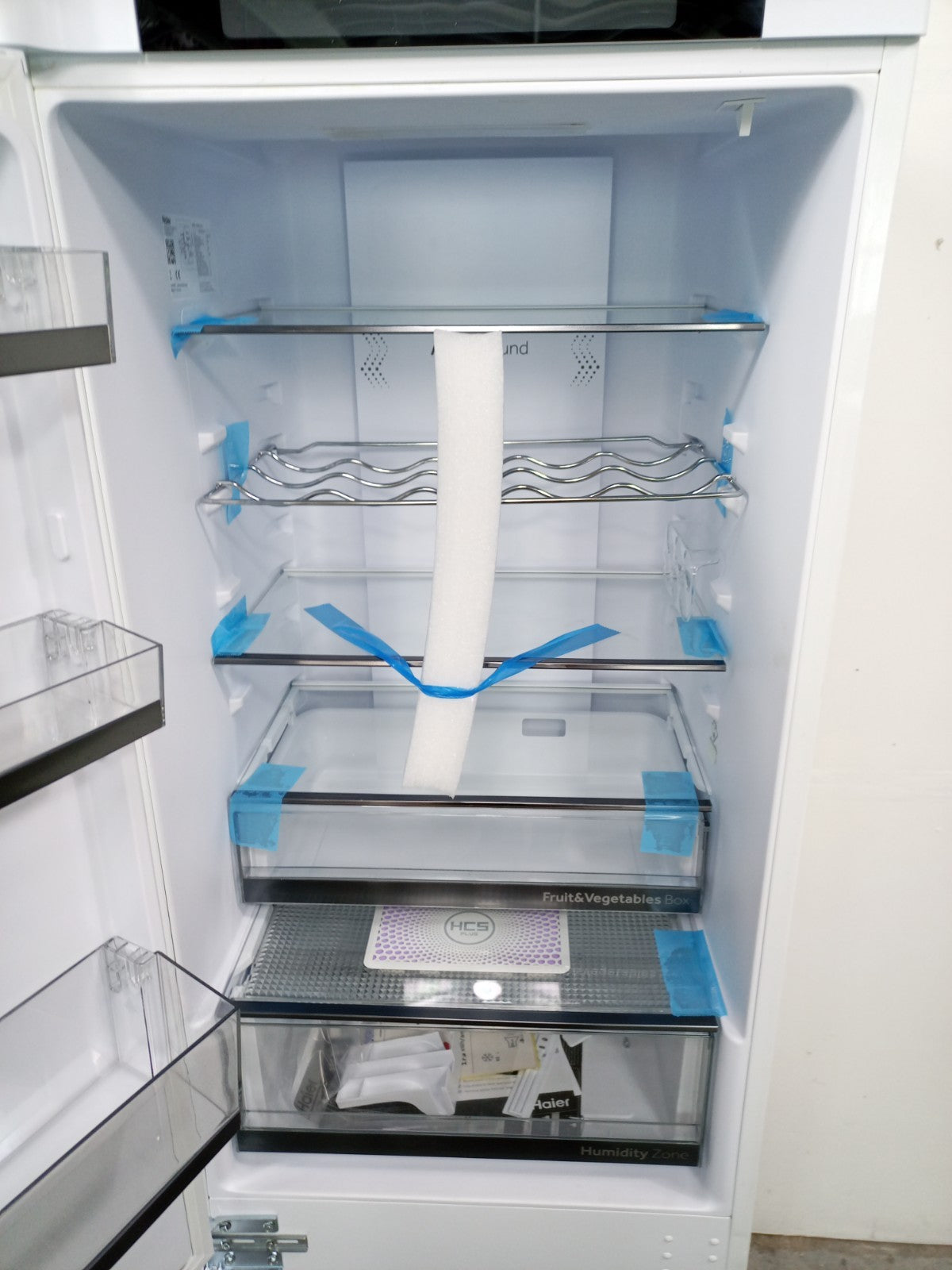 New Graded Haier HBW5518DK-1  70/30 Integrated Fridge Freezer RRP£799 Y1