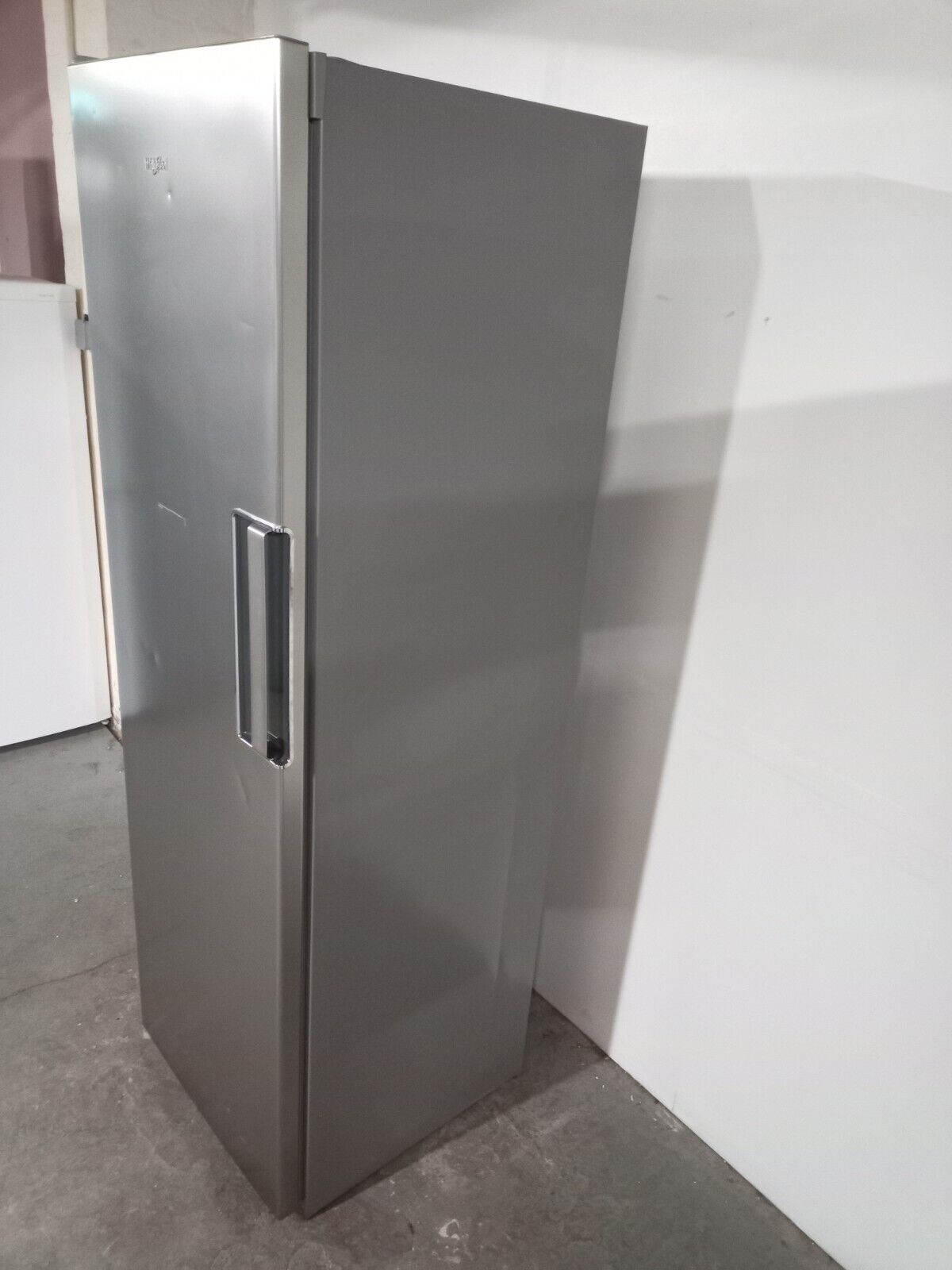 Large Silver Whirlpool UW8F2CXLSBUK2 252 ltr  Tall  Freezer UK Delivery L38