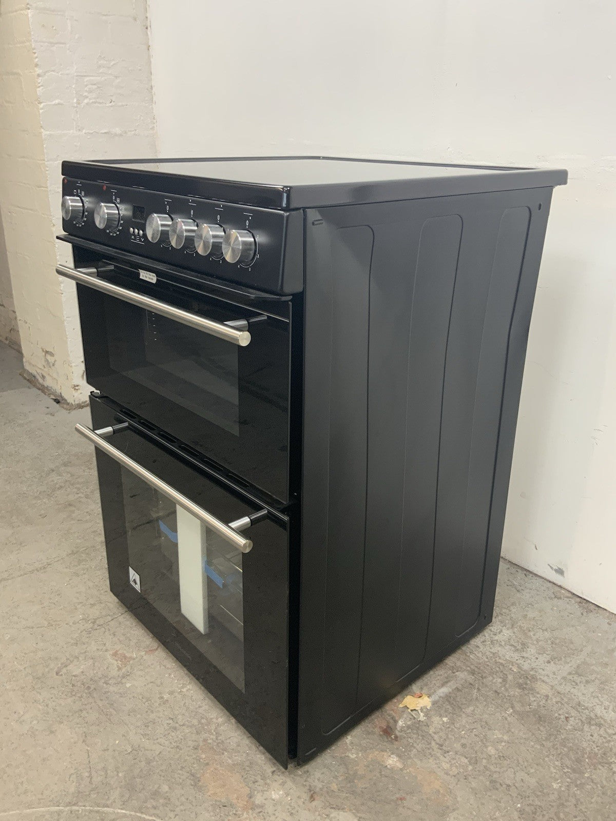 New Graded Hisense HDE3211BBUK Double Oven Electric Cooker with Ceramic Hob  K48