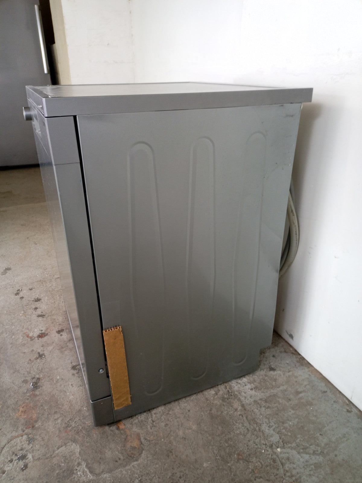 New Graded Silver Indesit IN2FE13DT9SUK Full Size Dishwasher RRP£299 P82