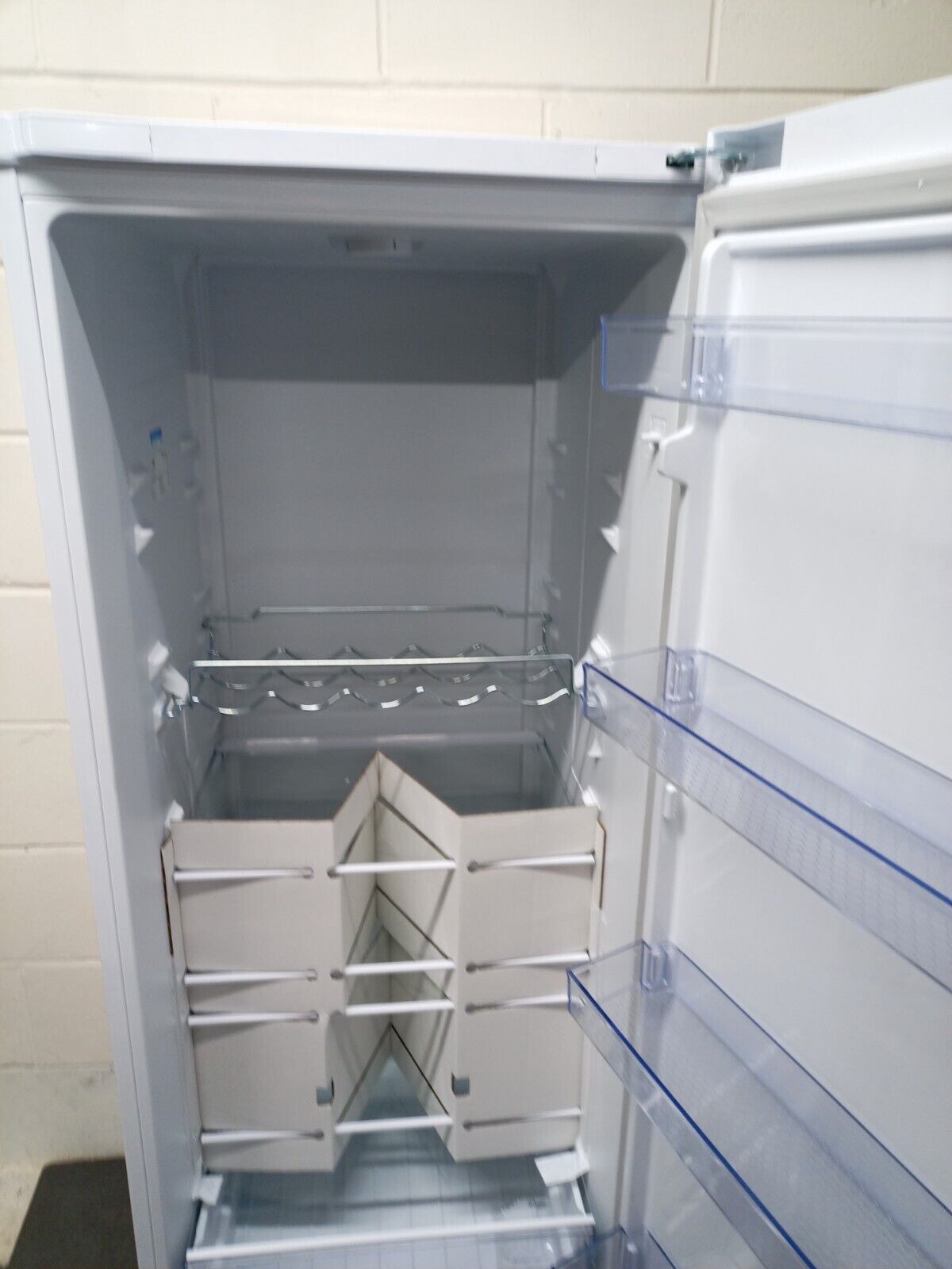 New Graded Beko LSP4671W 367Ltr  Larder Fridge - RRP£499 (F1)