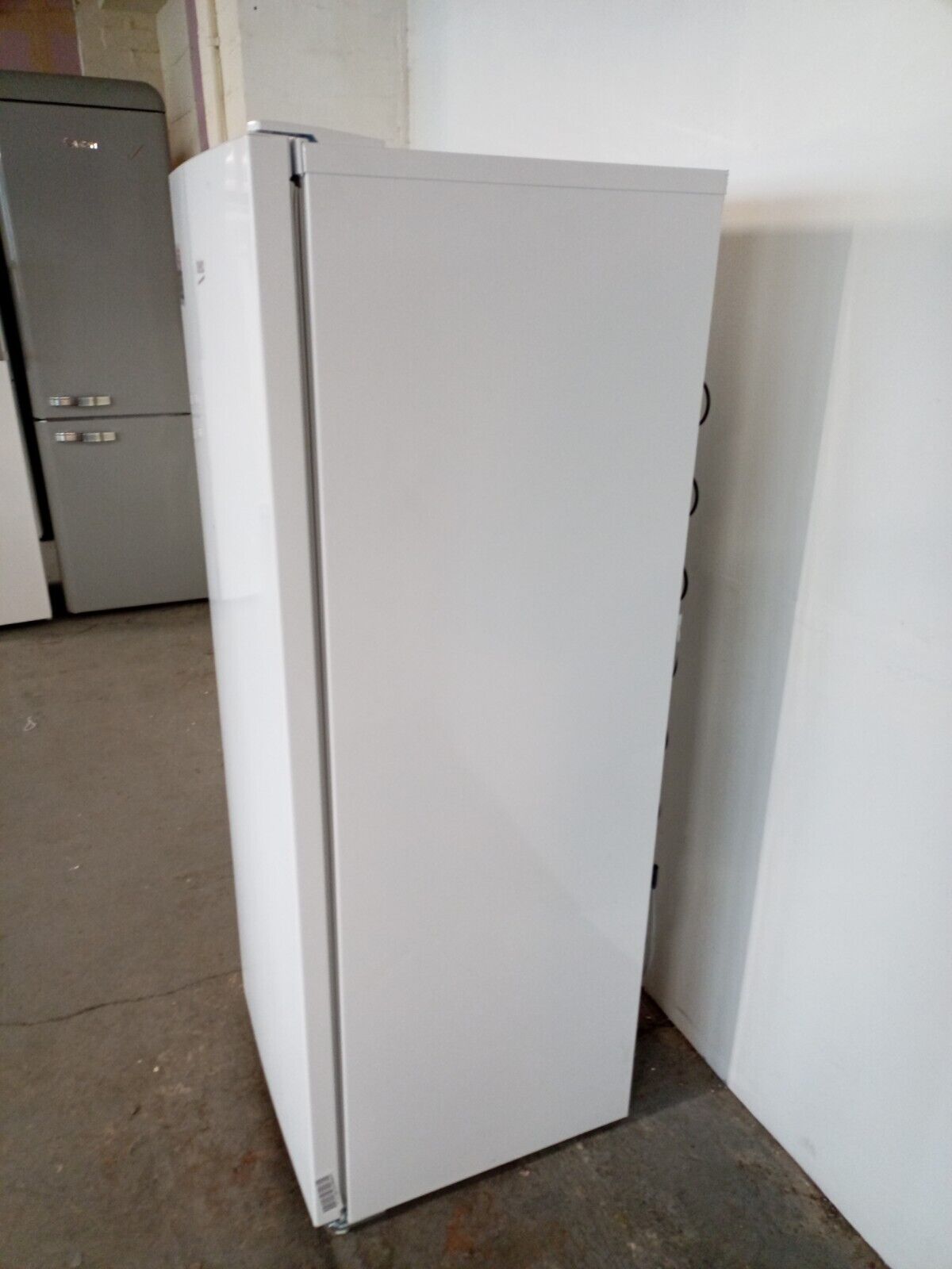 New Graded Beko LSG4545W Tall  Larder FrIdge RRP £349 - E4