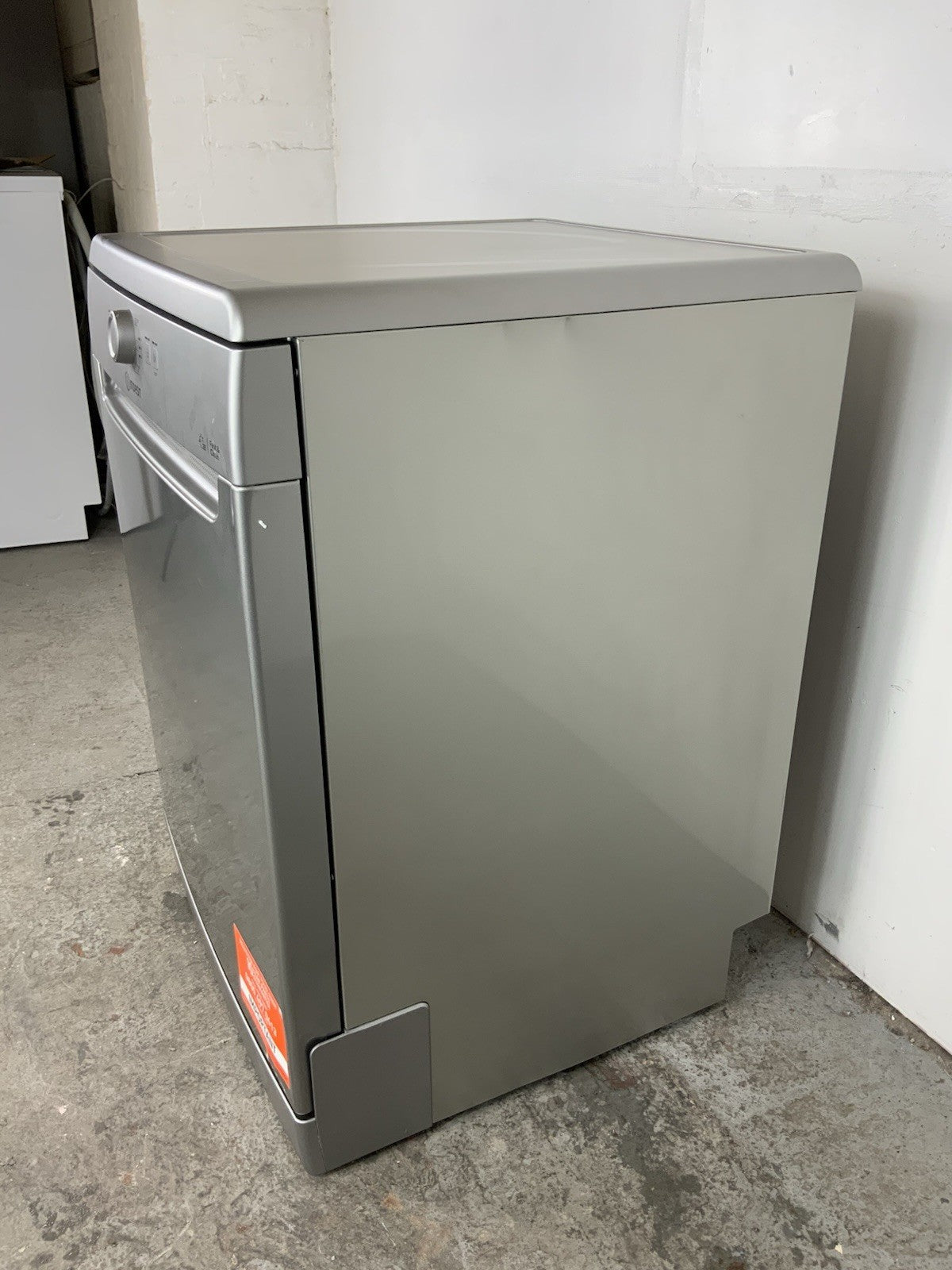 New Graded Silver Indesit D2FHK26SUK  Full Size Dishwasher RRP£299 F28