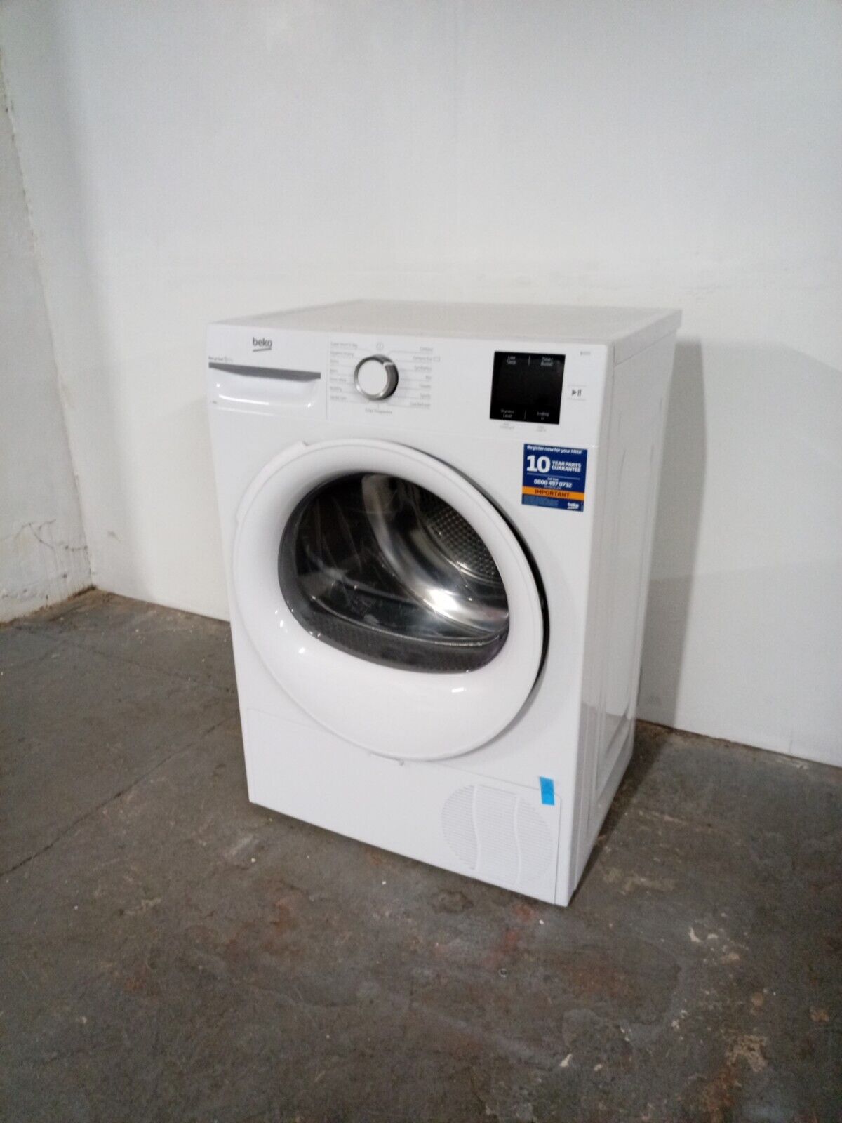 New Graded  Beko BM3T3822W 8kg Heat Pump Tumble Dryer RRP£349 X2