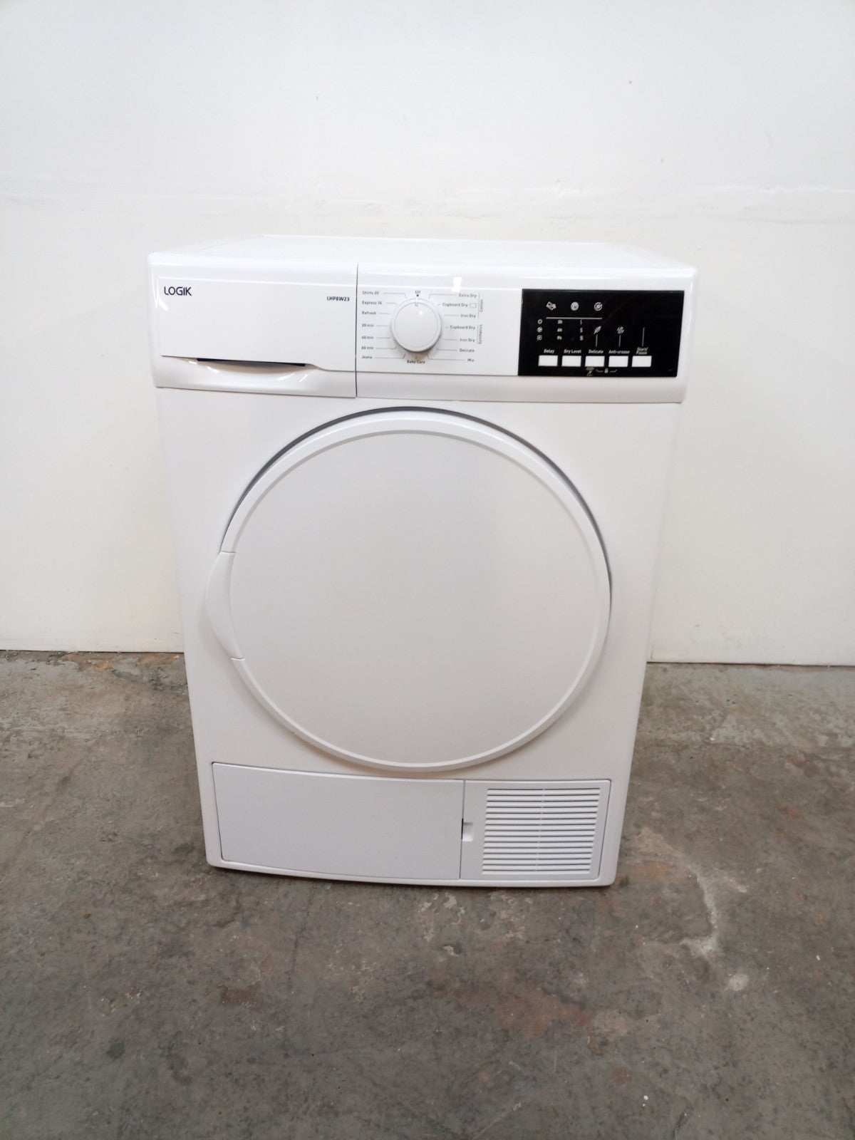 New Graded Logik LHP8W23 8kg Heat Pump Tumble Dryer RRP £329 D17