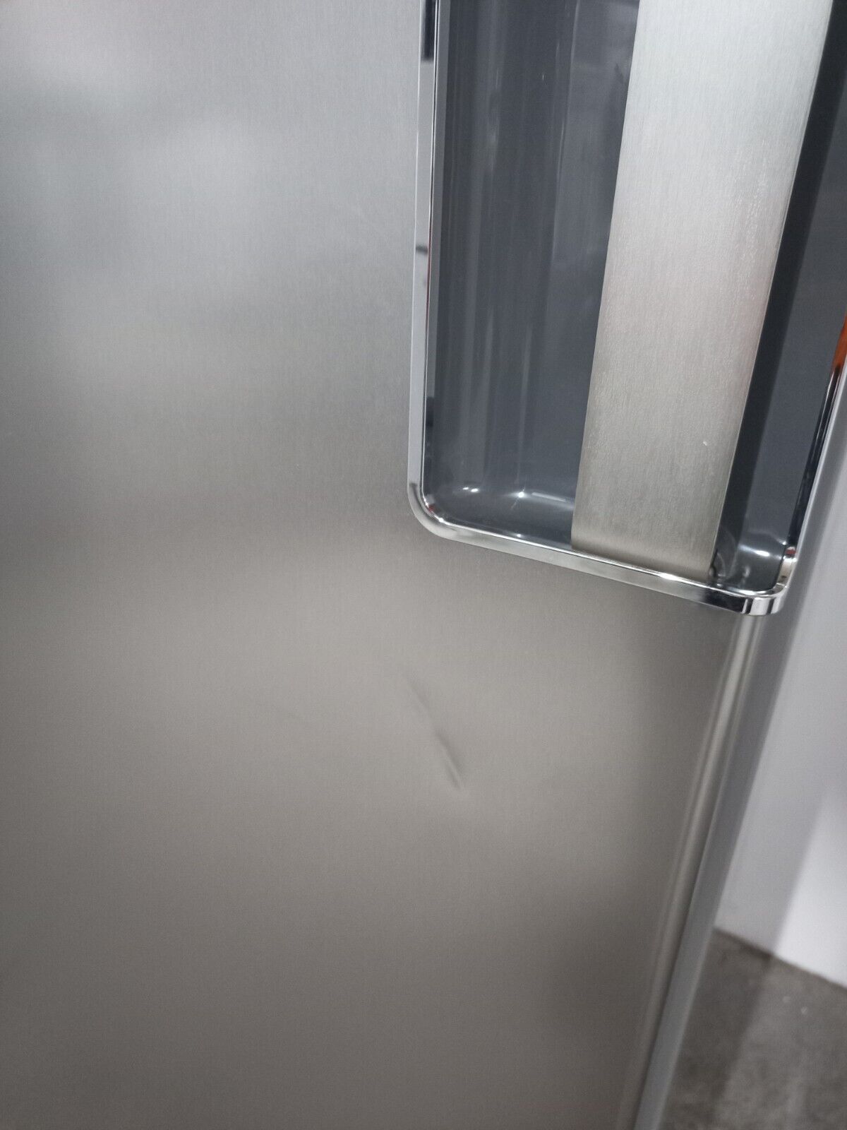 Large Silver Whirlpool UW8F2CXLSBUK2 252 ltr  Tall  Freezer UK Delivery L38