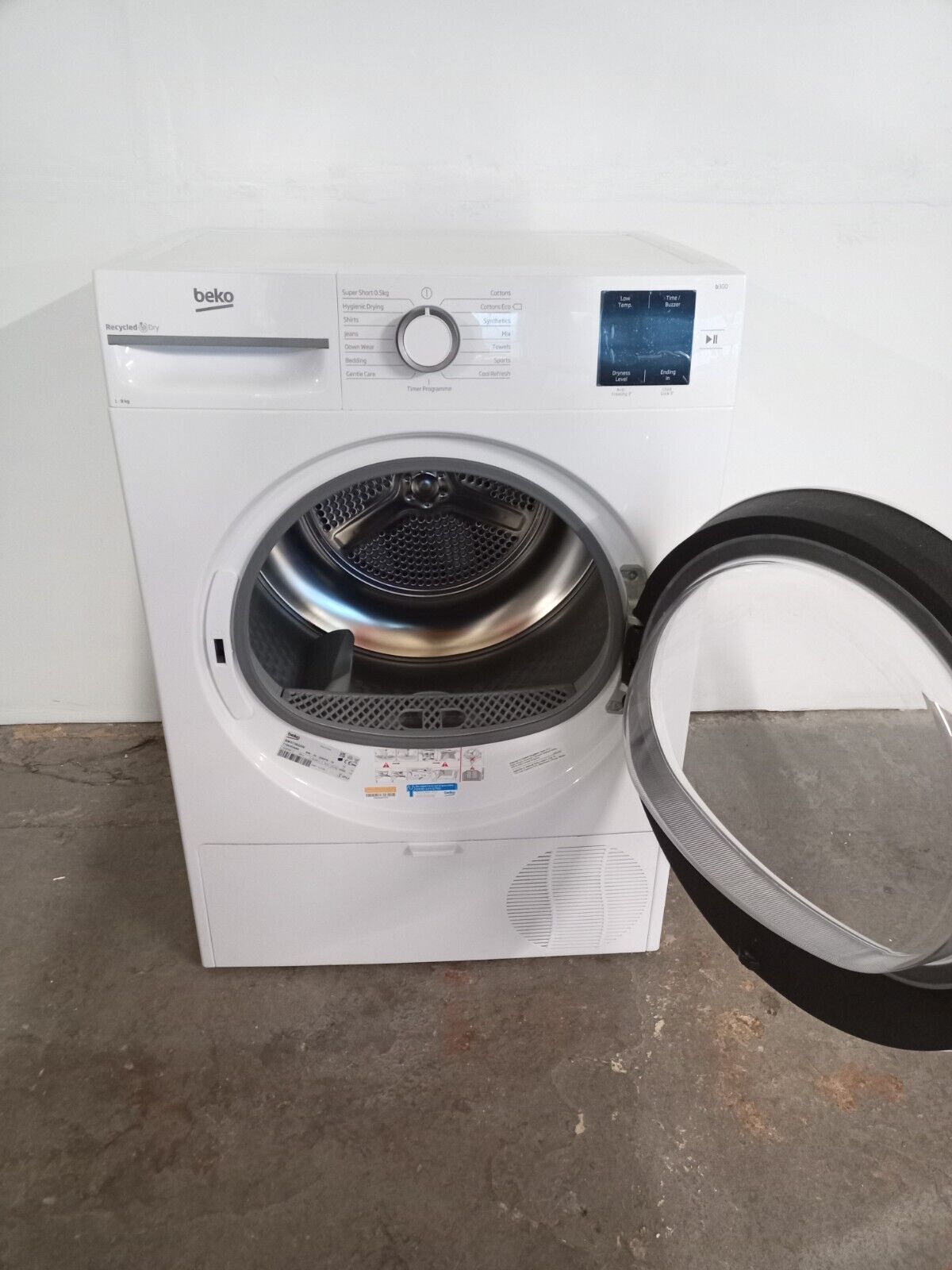 New Graded  Beko BM3T3822W 8kg Heat Pump Tumble Dryer RRP£349 X59