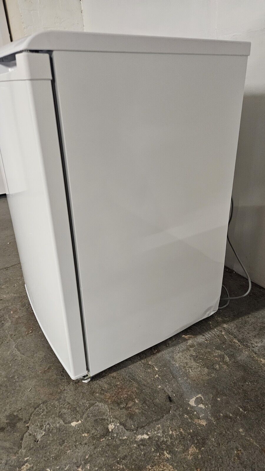 New Graded BEKO UFF4584W Undercounter Freezer - White RRP £259 (R1)
