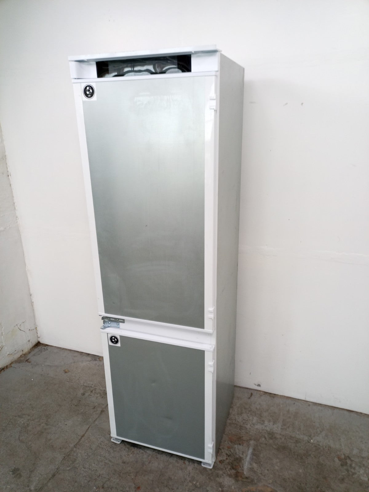 New Graded Haier HBW5518DK-1  70/30 Integrated Fridge Freezer RRP£799 Y1