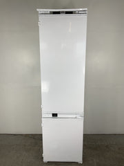 New Graded Beko BCND4V973 193cm Integrated  70/30 Fridge Freezer RRP £679 F64