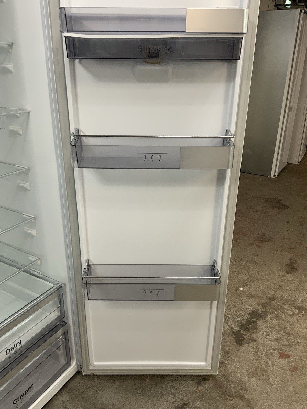 New Graded  GRUNDIG GSN30710DW Tall Fridge - White RRP £649! -K55
