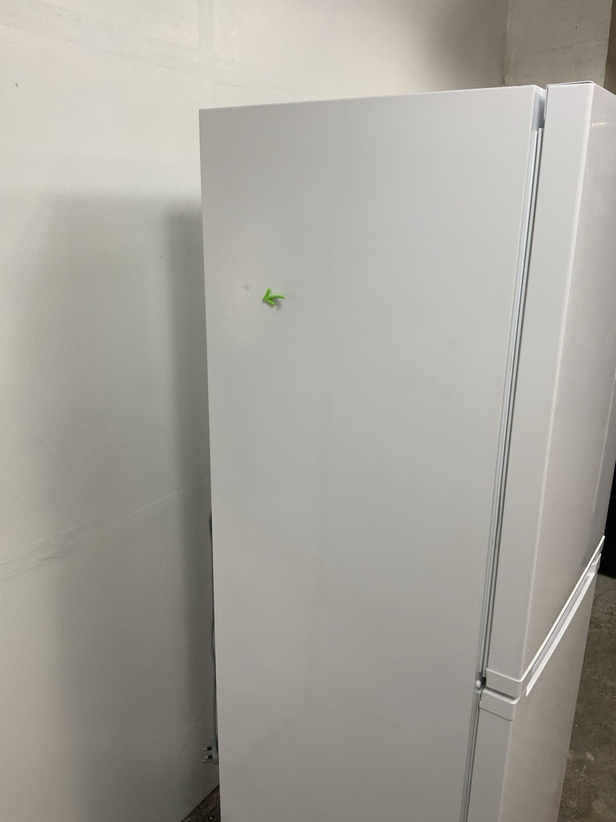 New Graded LOGIK LFC55W23 50/50 Fridge Freezer - White RRP £349 R95