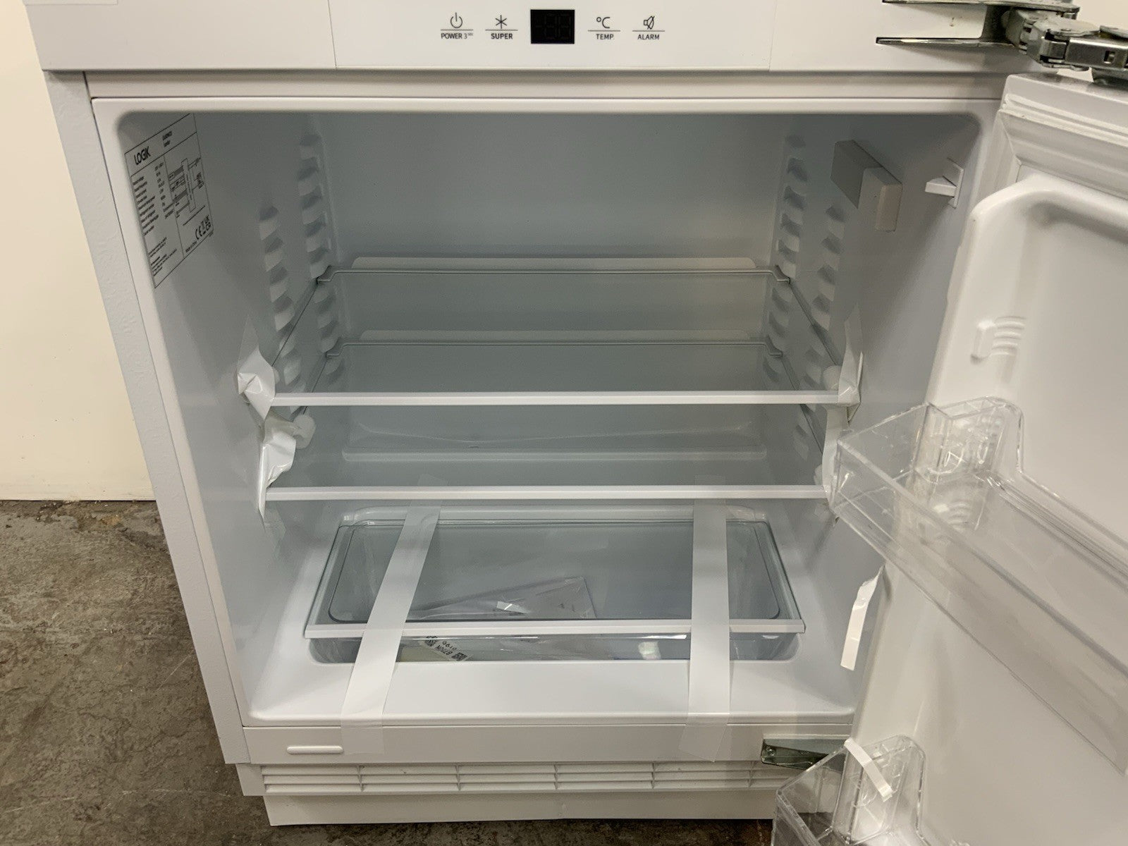 New Graded LOGIK LIL60W23 Integrated Undercounter Fridge Fixed Hinge RRP£239 R47