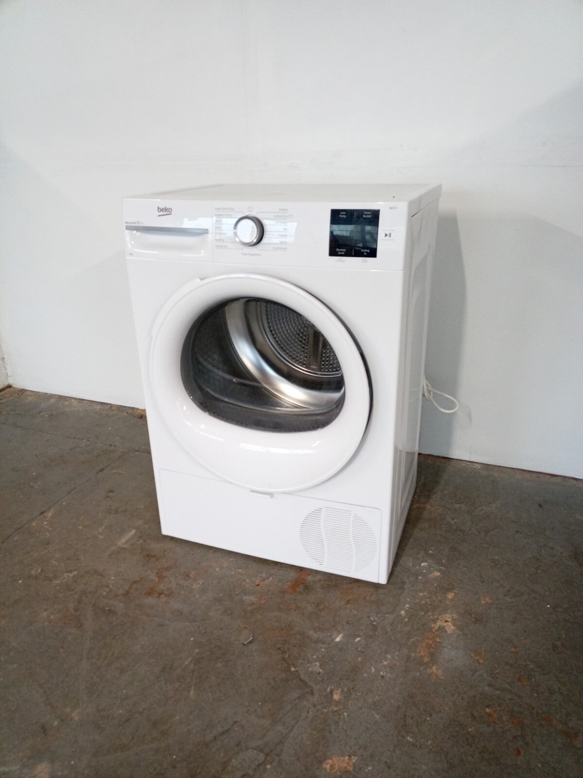 New Graded  Beko BM3T3823W 8kg Heat Pump Tumble Dryer RRP £449 D17