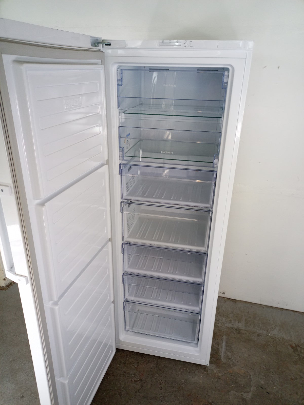 New Graded Beko FFP1671W White 171cm Frost Free Freezer Suitable Outbuilding P92