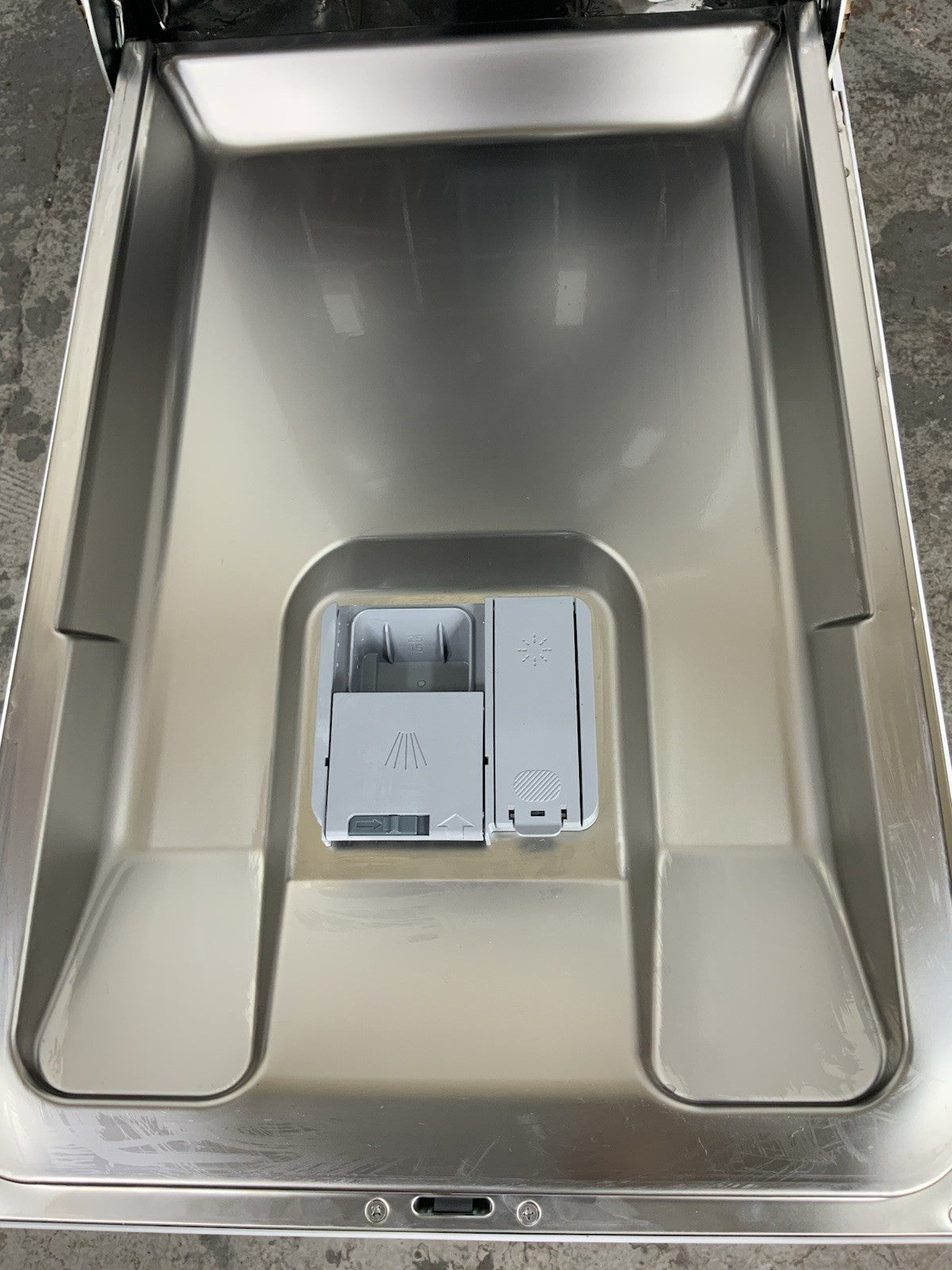 New Graded White  Beko DVS04X20W Slimline Dishwasher RRP£299- F22