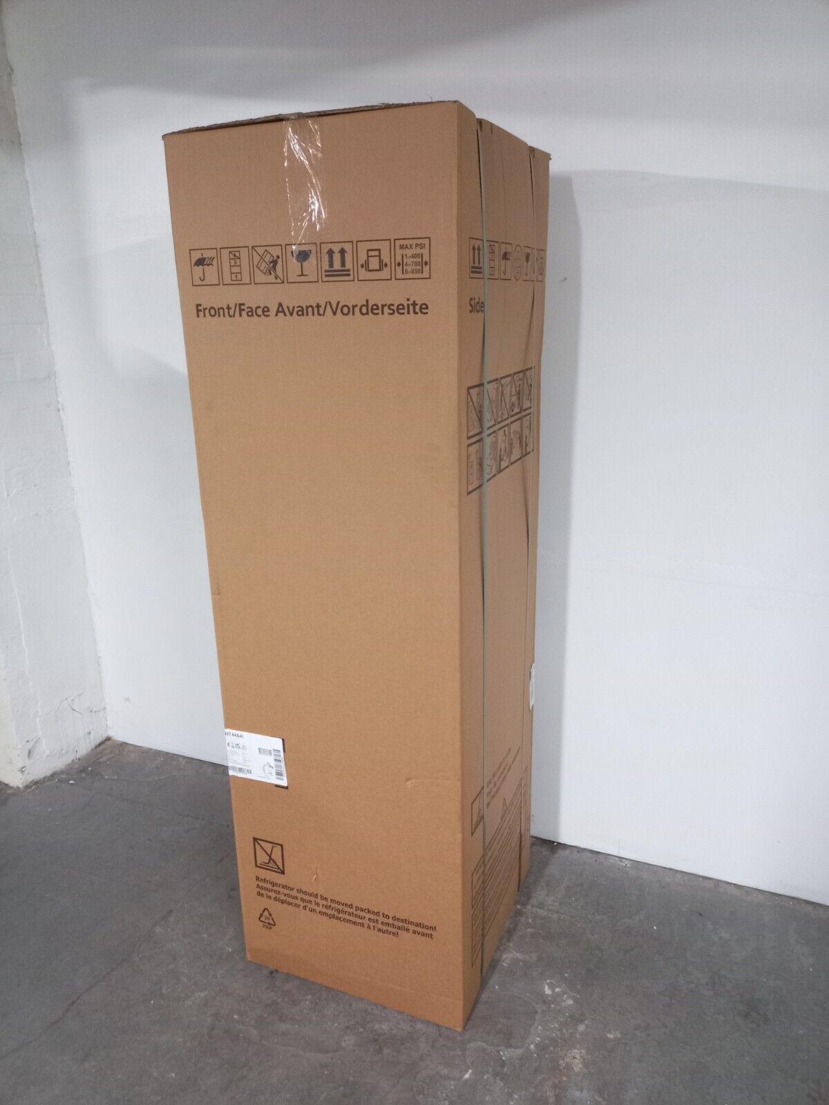 New Graded Beko FNT4454I Integrated Tall  Freezer RRP £679 UK Del M29