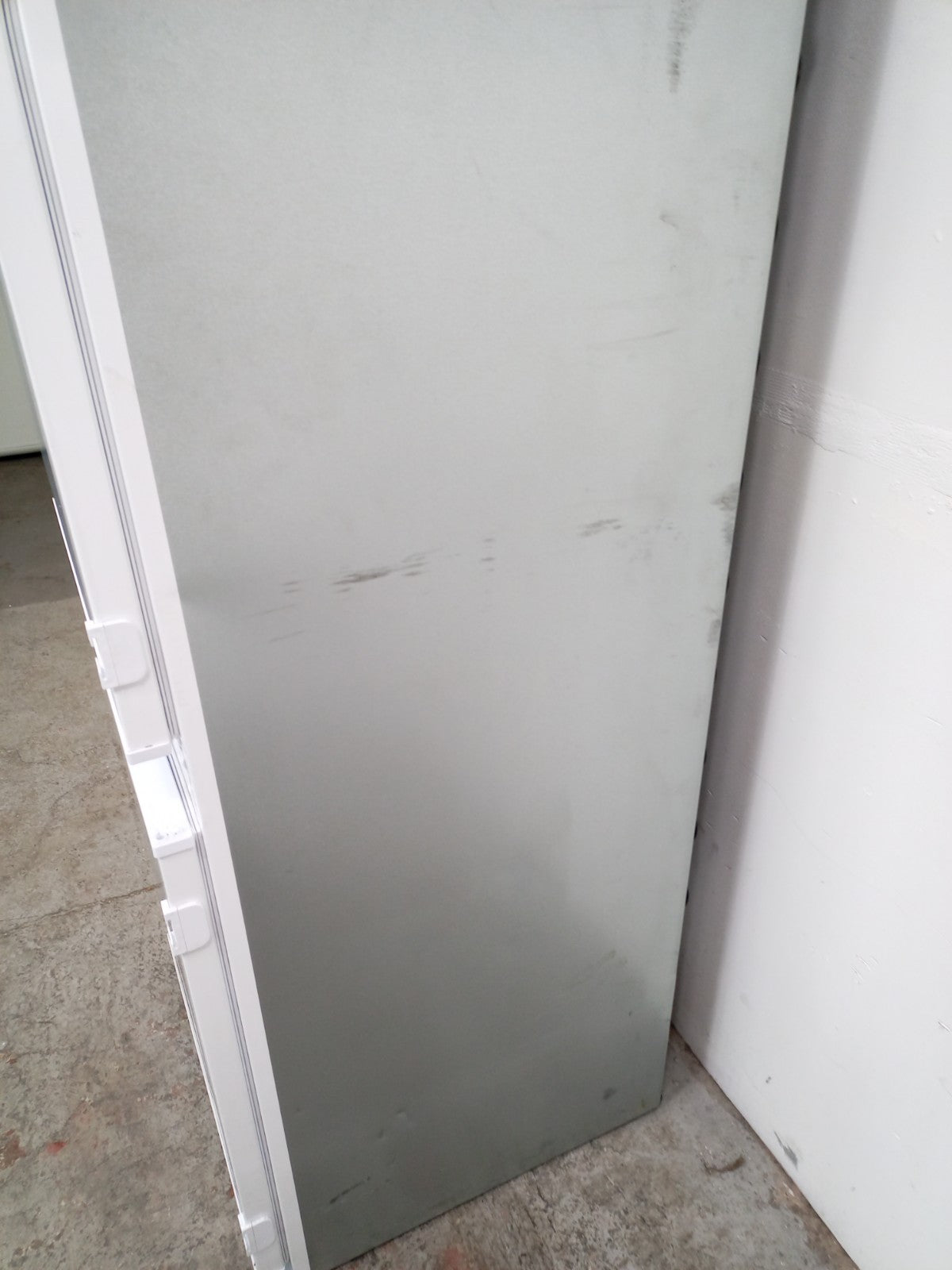 New Graded Haier HBW5518DK-1  70/30 Integrated Fridge Freezer RRP£799 Y1