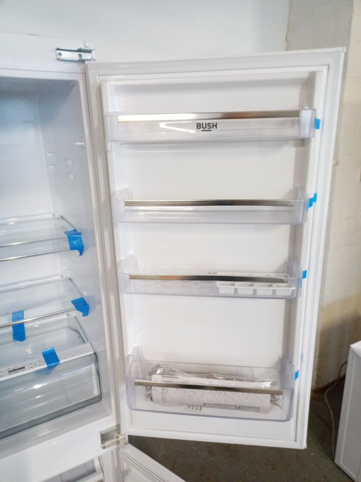 New Graded Bush BIE7030FF Integrated 70/30 Fridge Freezer RRP£399- White G4