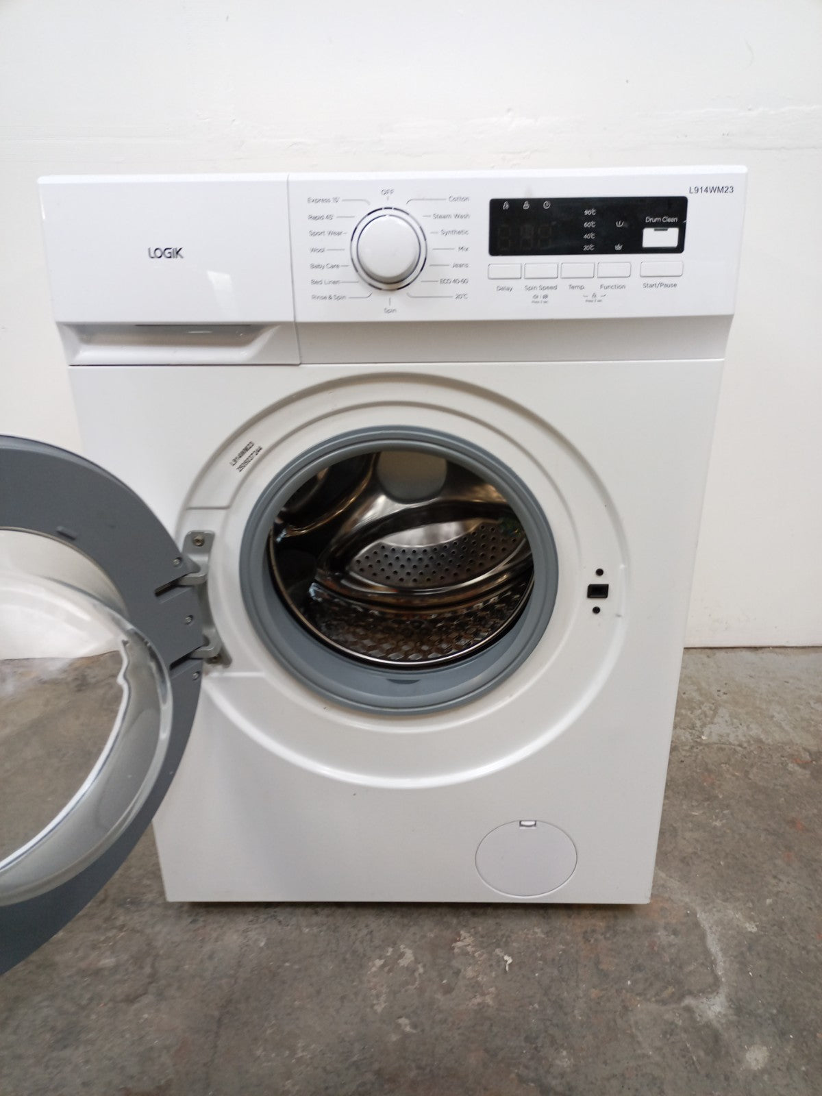 New Graded Logik L914WM23 9kg Washing Machine 1400 Spin RRP£299 C10