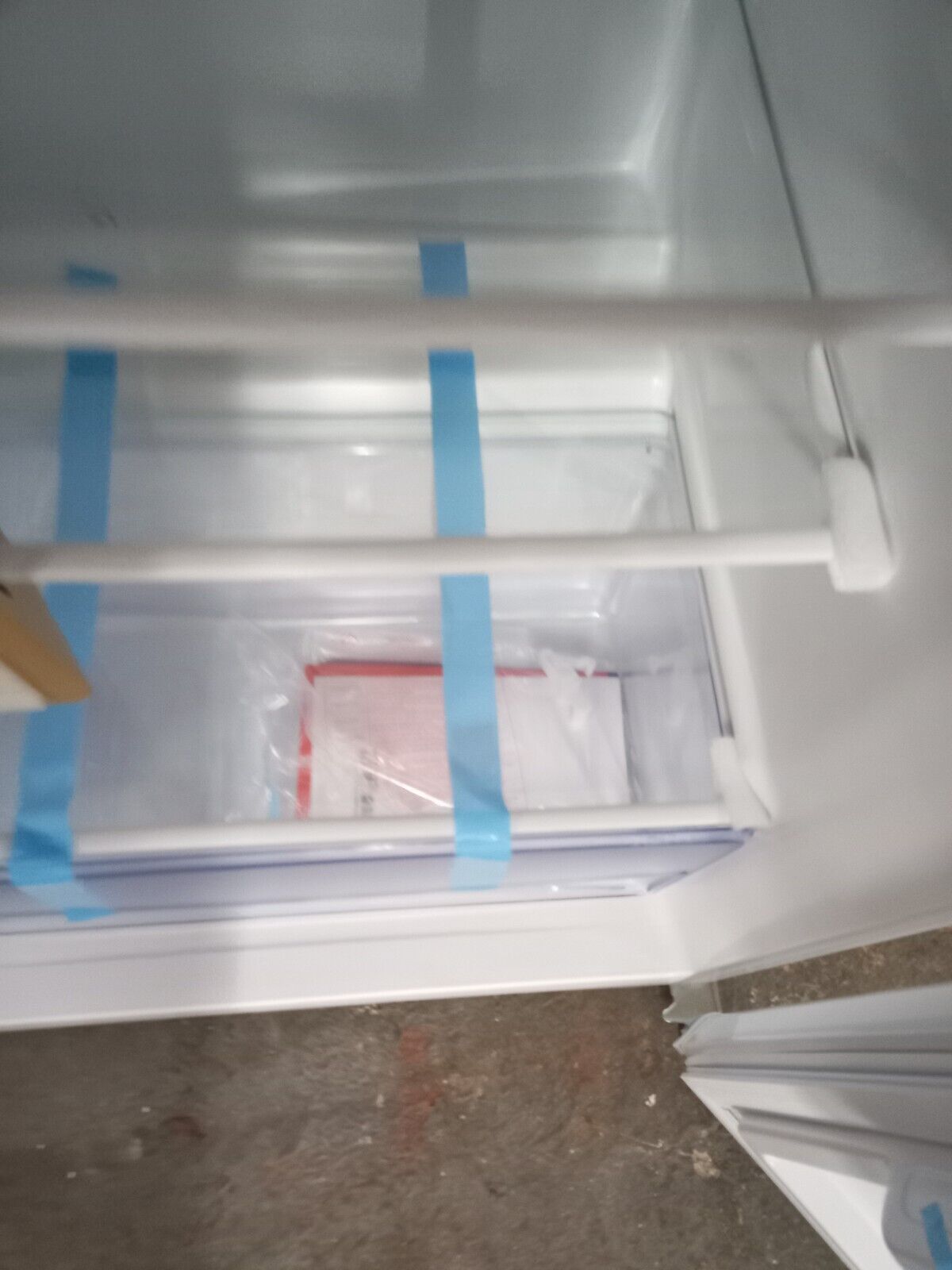 New Graded Iceking RL254EW Tall  242 ltr Larder FrIdge RRP £299 - D21