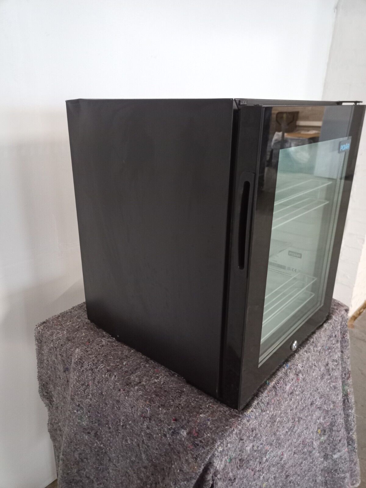 New Graded Black Polar GE819  Table Top  Bottle Drinks Display Fridge V12