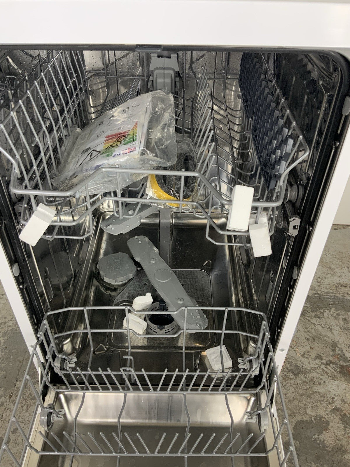 New Graded White  Beko DVS04X20W Slimline Dishwasher RRP£299- F22
