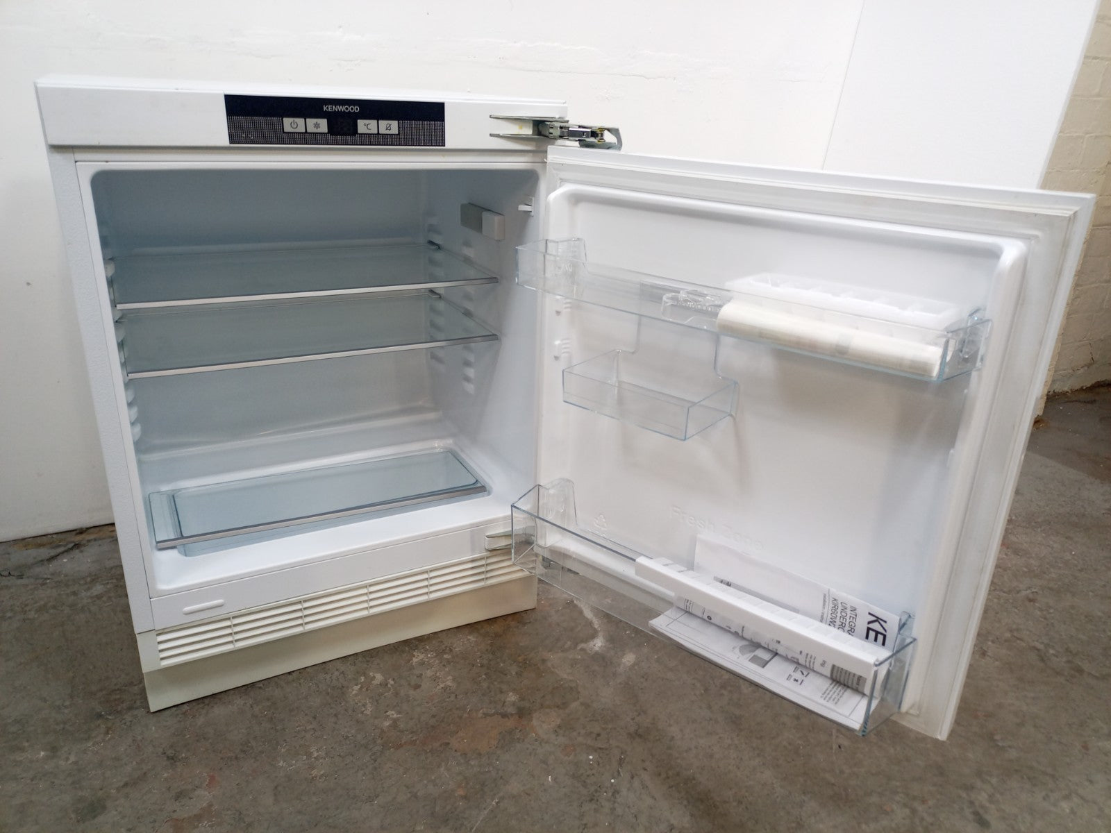 New Graded Kenwood KIL60W23 Integrated Undercounter Fridge RRP£269 M5