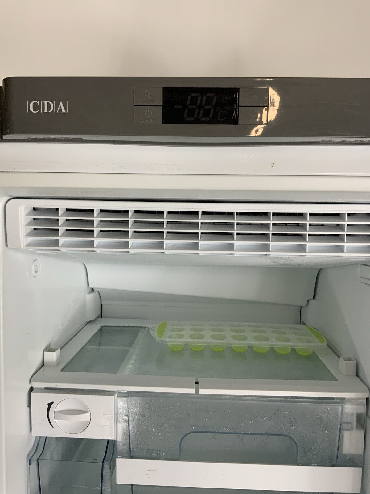 Used CDA FF880SC 60cm Wide Frost Free Freestanding Upright Freezer F60