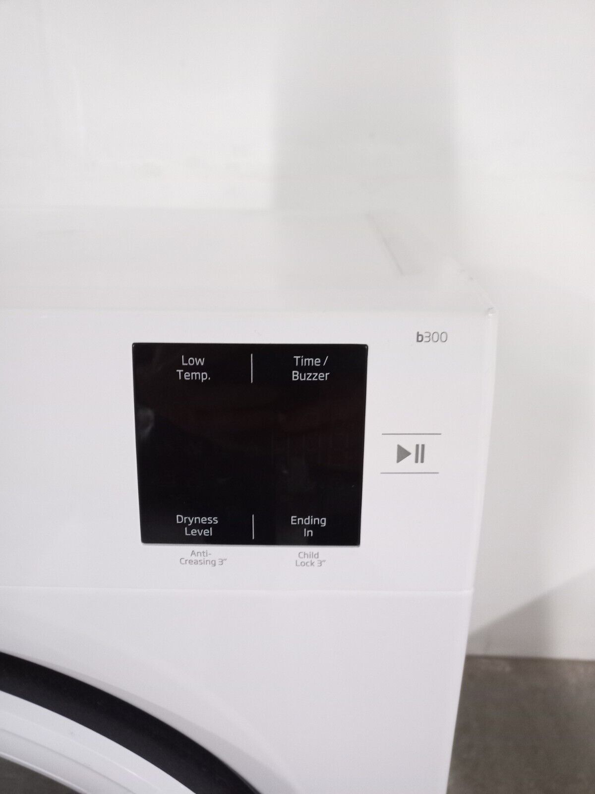 New Graded  Beko BM3T3822W 8kg Heat Pump Tumble Dryer RRP£349 X43