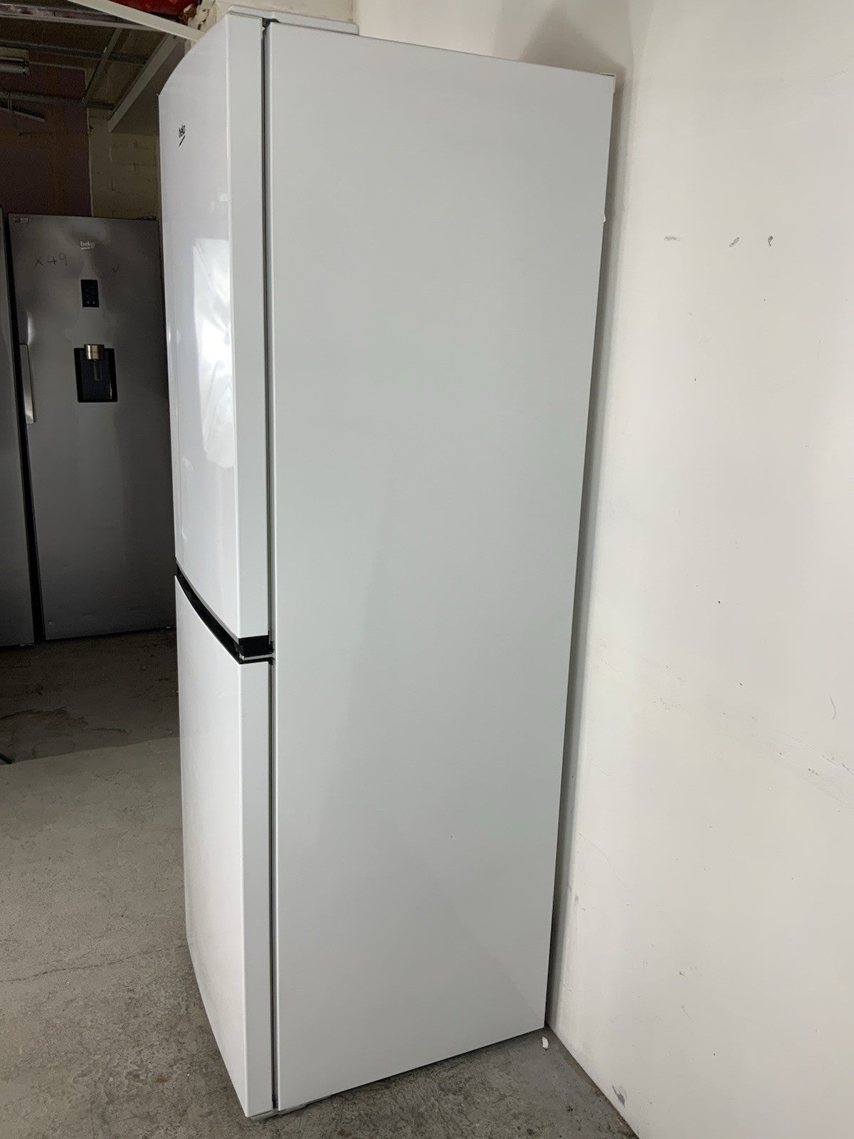 New Graded Beko CNG4692VW  50/50 Frost Free Fridge Freezer - White F11