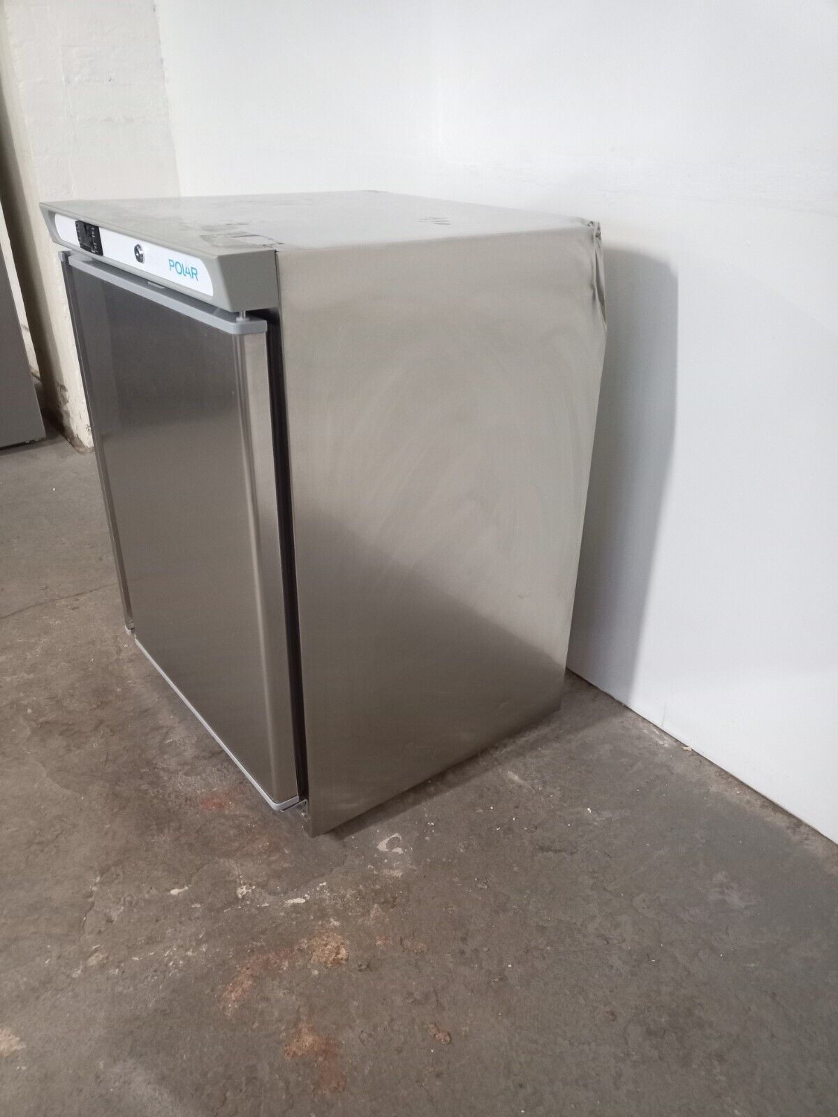 New Graded Polar CD080-02 150 ltr Commercial Fridge RRP£499 X62