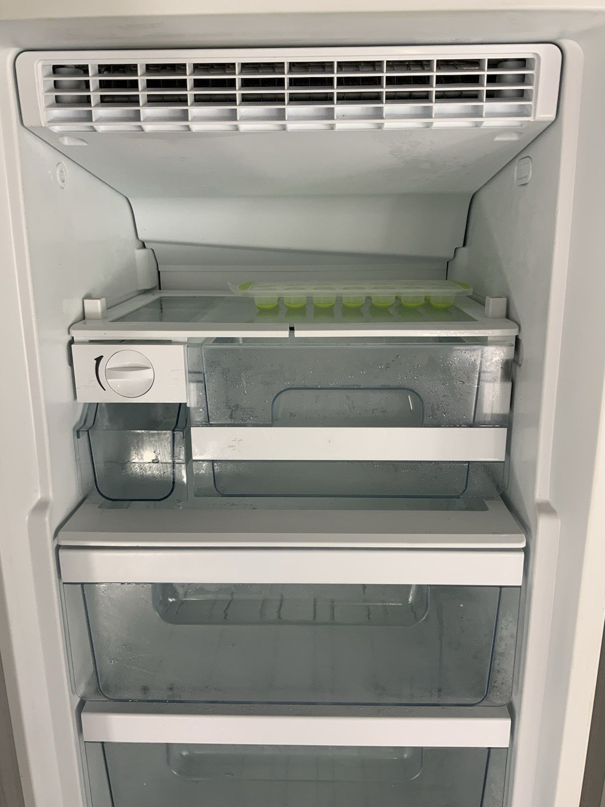 Used CDA FF880SC 60cm Wide Frost Free Freestanding Upright Freezer F60