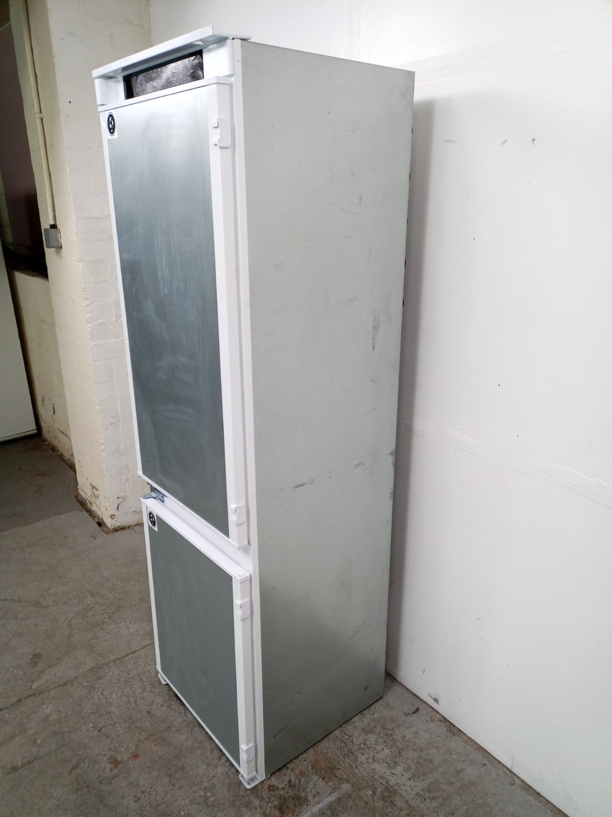 New Graded Haier HBW5518DK-1  70/30 Integrated Fridge Freezer RRP£799 Y1