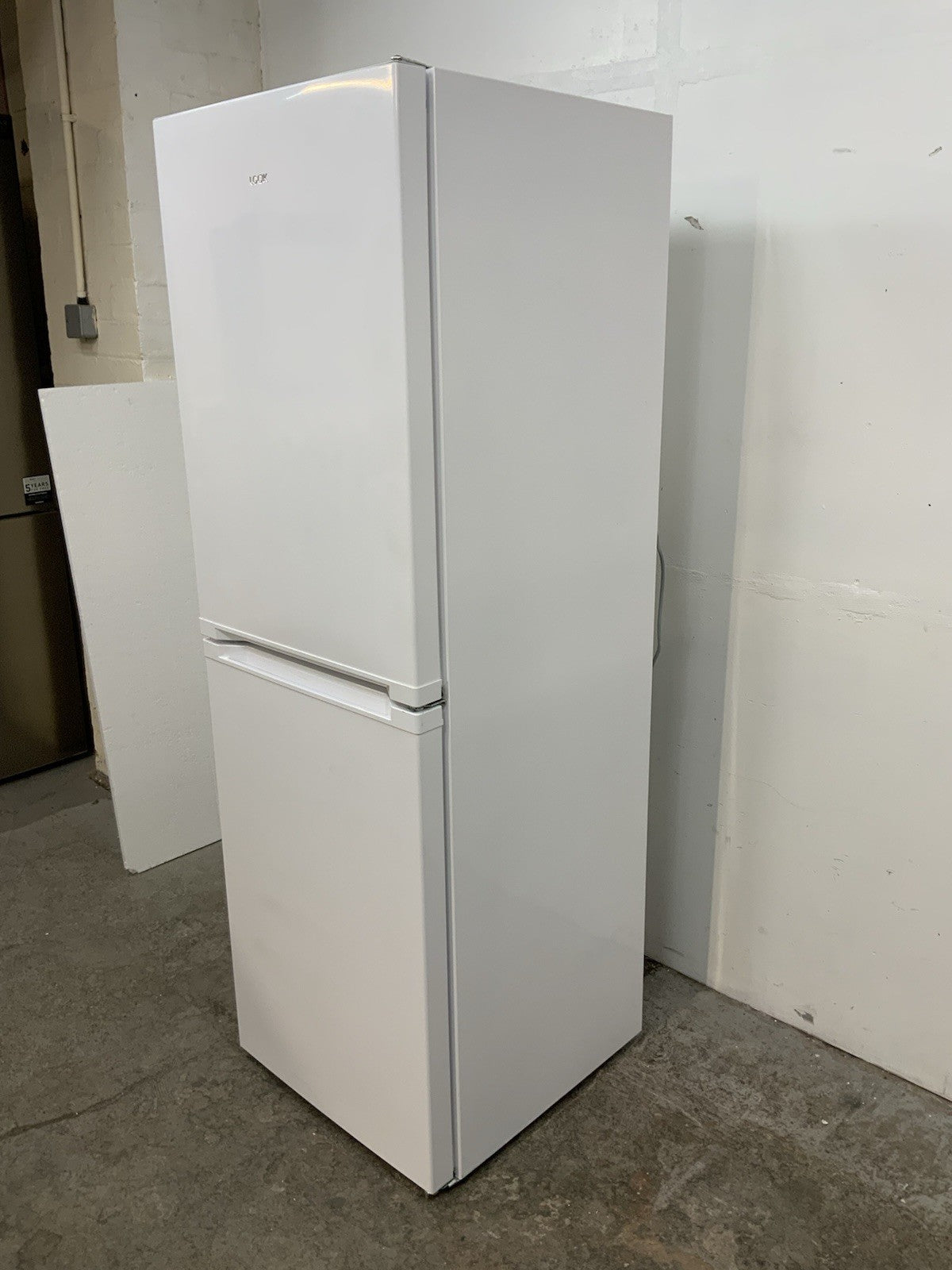 New Graded LOGIK LFC55W23 50/50 Fridge Freezer - White RRP £349 R95