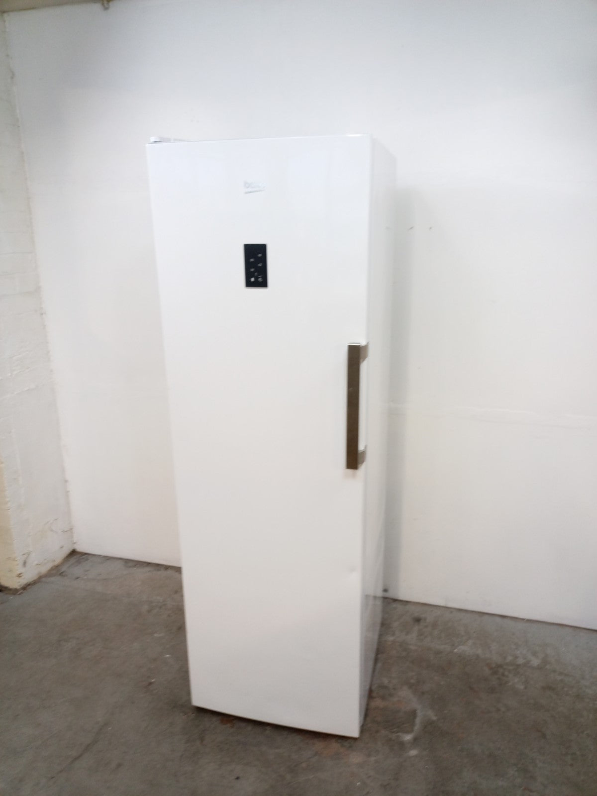 New Graded Beko FNP4686W Frost Free Freezer Suit Outbuildings--RRP £579 H19