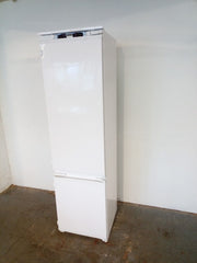 New Graded BEKO BCND4V973 193cm Integrated  70/30 Fridge Freezer RRP £719! T15