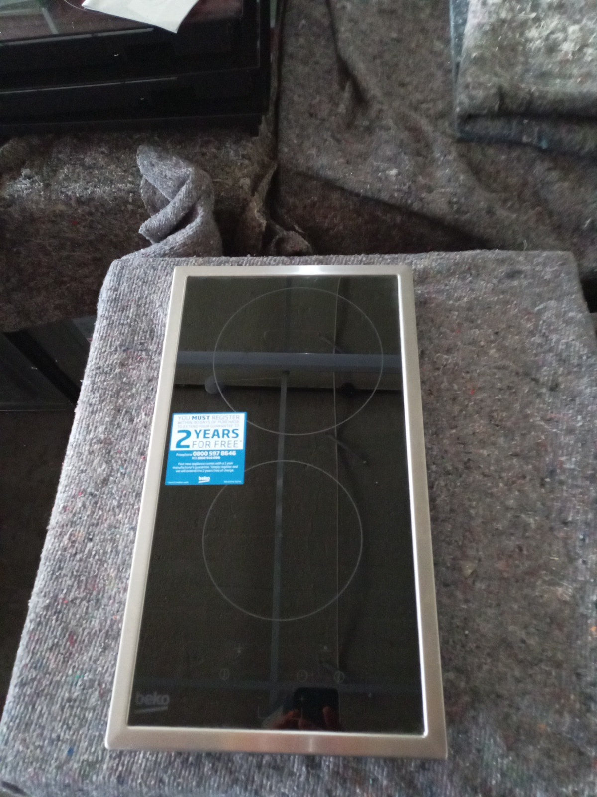 New Graded Beko HDMC32400TX 30cm Ceramic Hob - Black RRP£179 H94