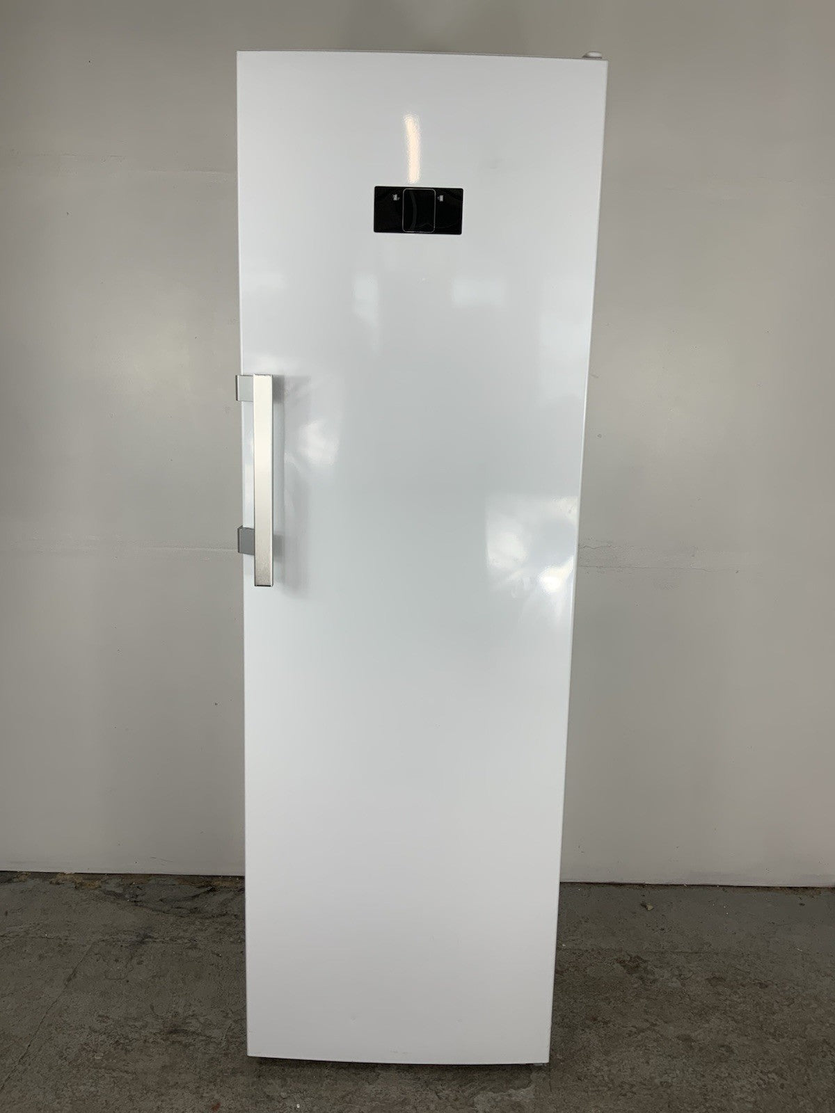 New Graded  Beko SND568VP Tall Larder FrIdge RRP £579! -F10