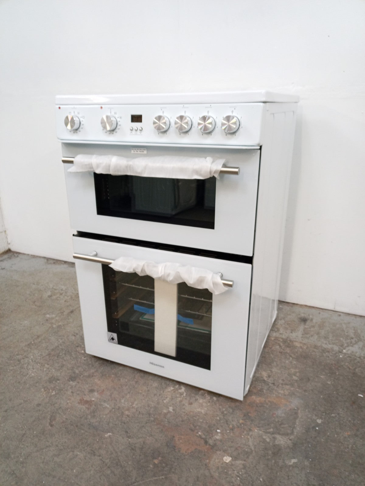 New Graded Hisense HDE3211BWUK 60cm Double Electric Cooker-White RRP£399 N81