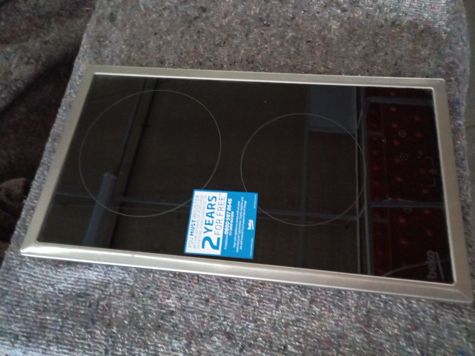 New Graded Beko HDMC32400TX 30cm Ceramic Hob - Black RRP£179 H94