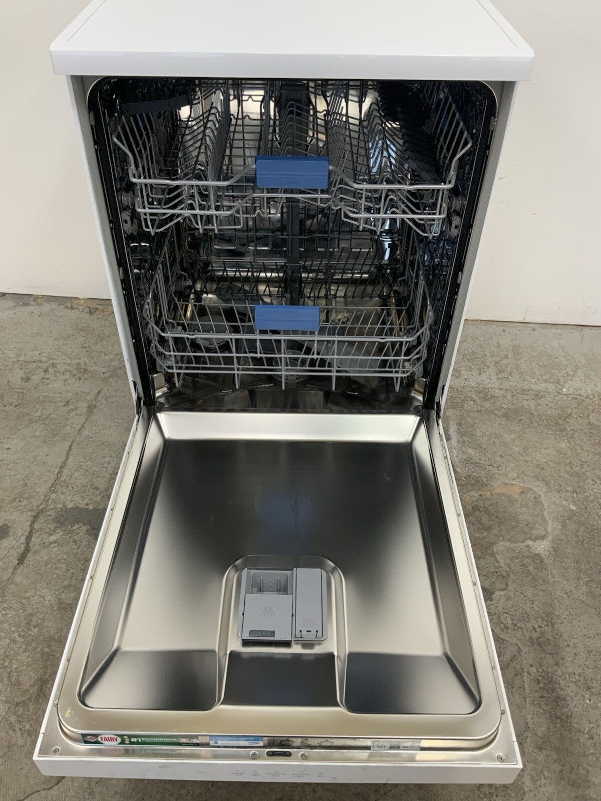 New Graded White BEKO BDFN15430W Pro HygieneIntense  Full-size Dishwasher K1