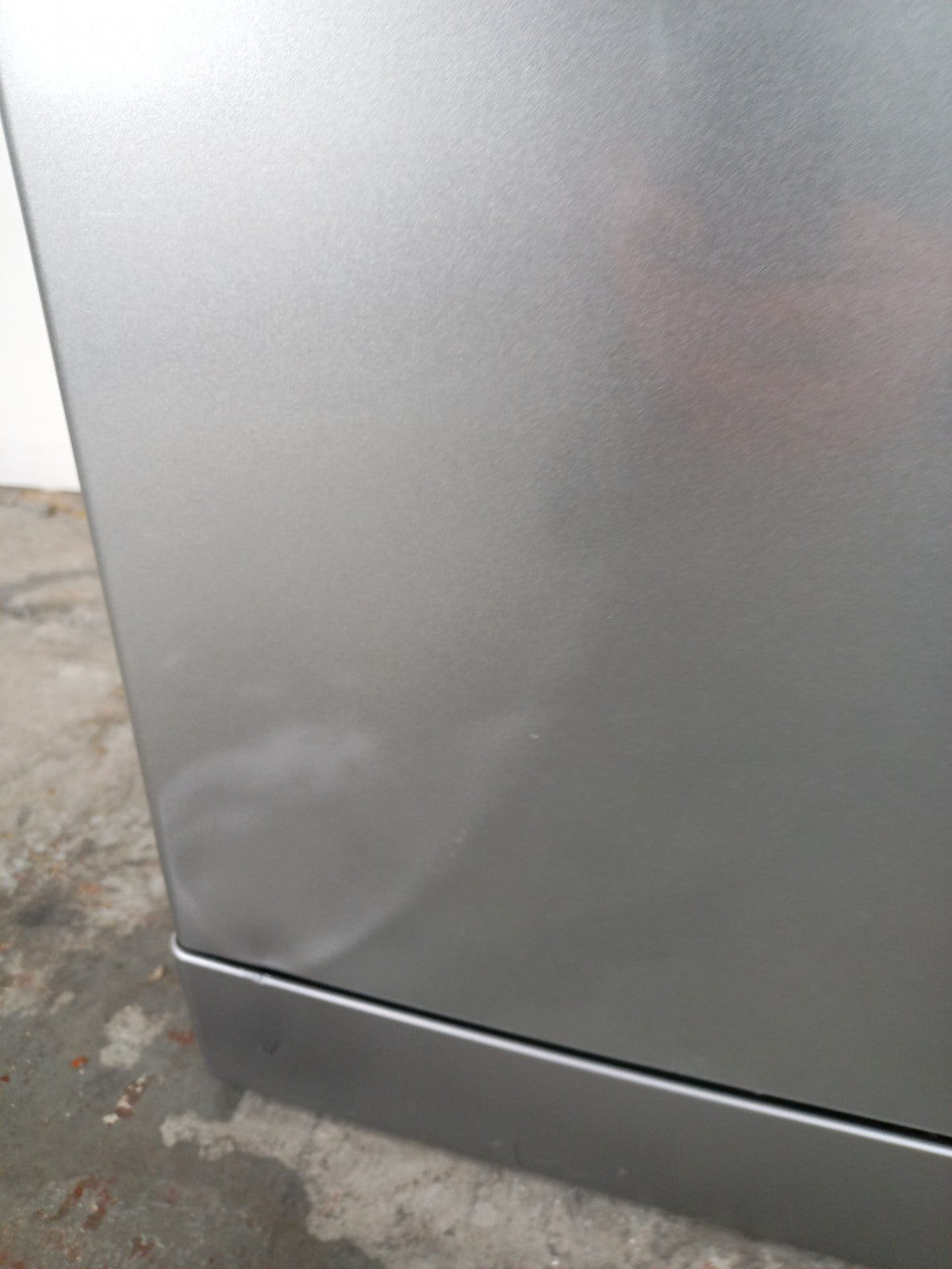 New Graded Silver Indesit D2FHK26SUK  Full Size Dishwasher RRP£299 P81