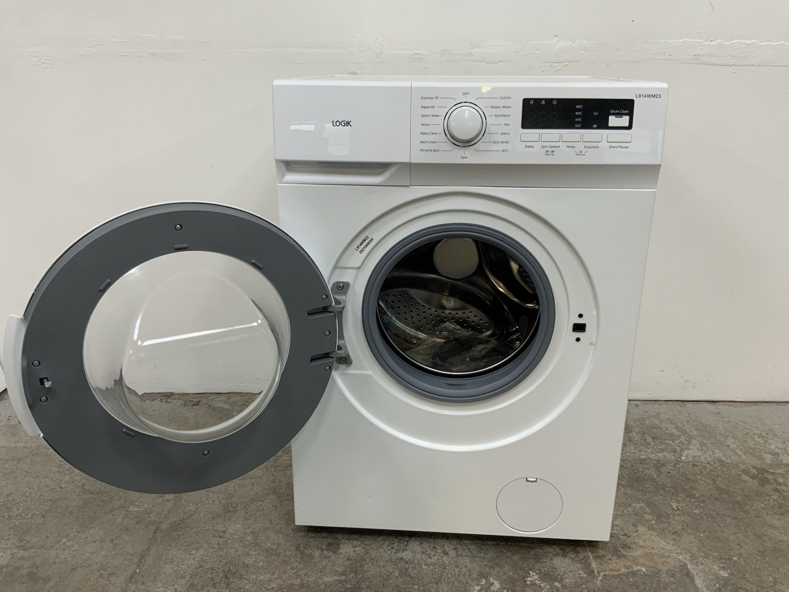 New Graded Logik L914WM23 9kg Washing Machine 1400 Spin RRP£299 R52