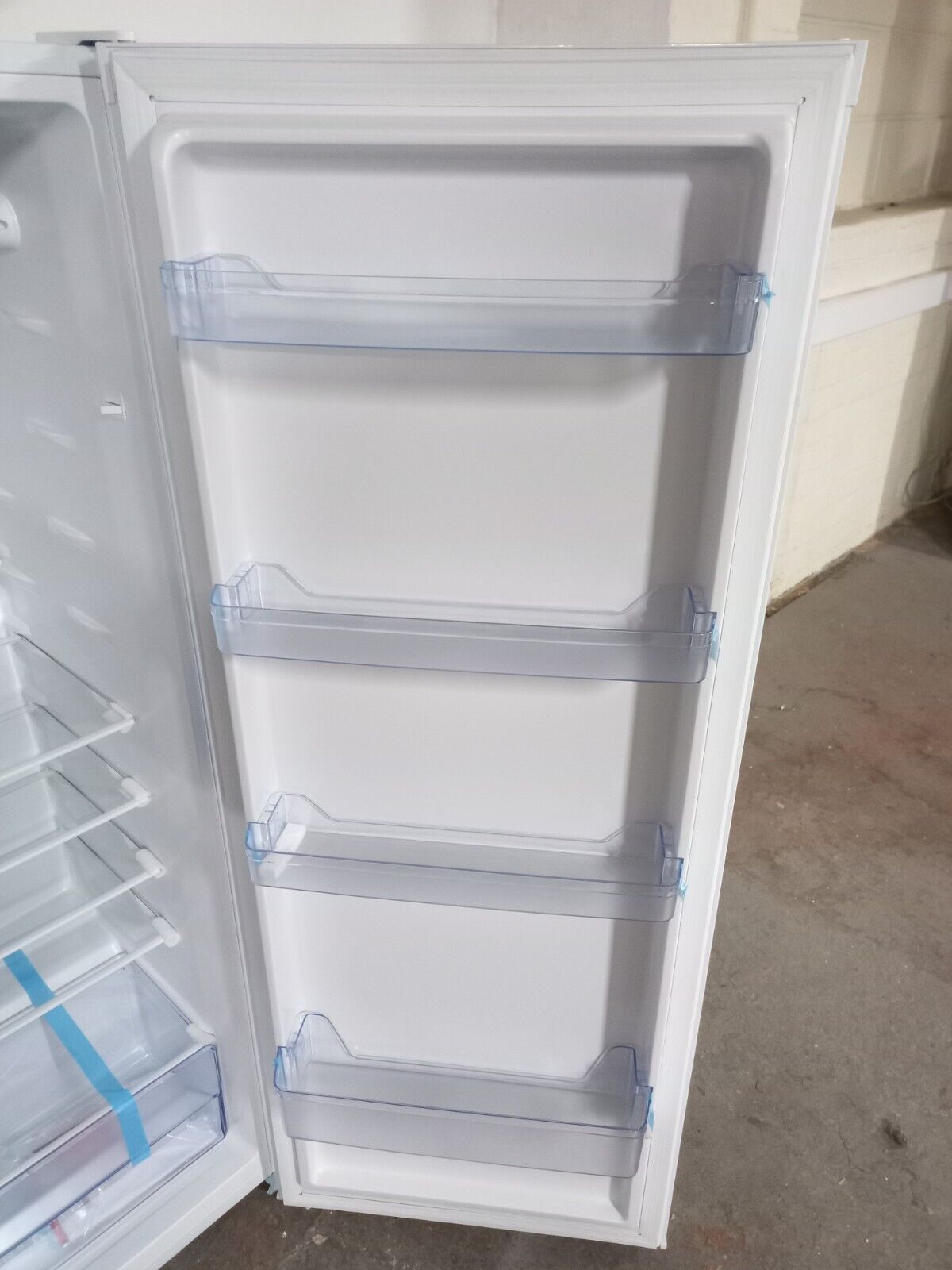 New Graded Iceking RL254EW Tall  242 ltr Larder FrIdge RRP £299 - D21