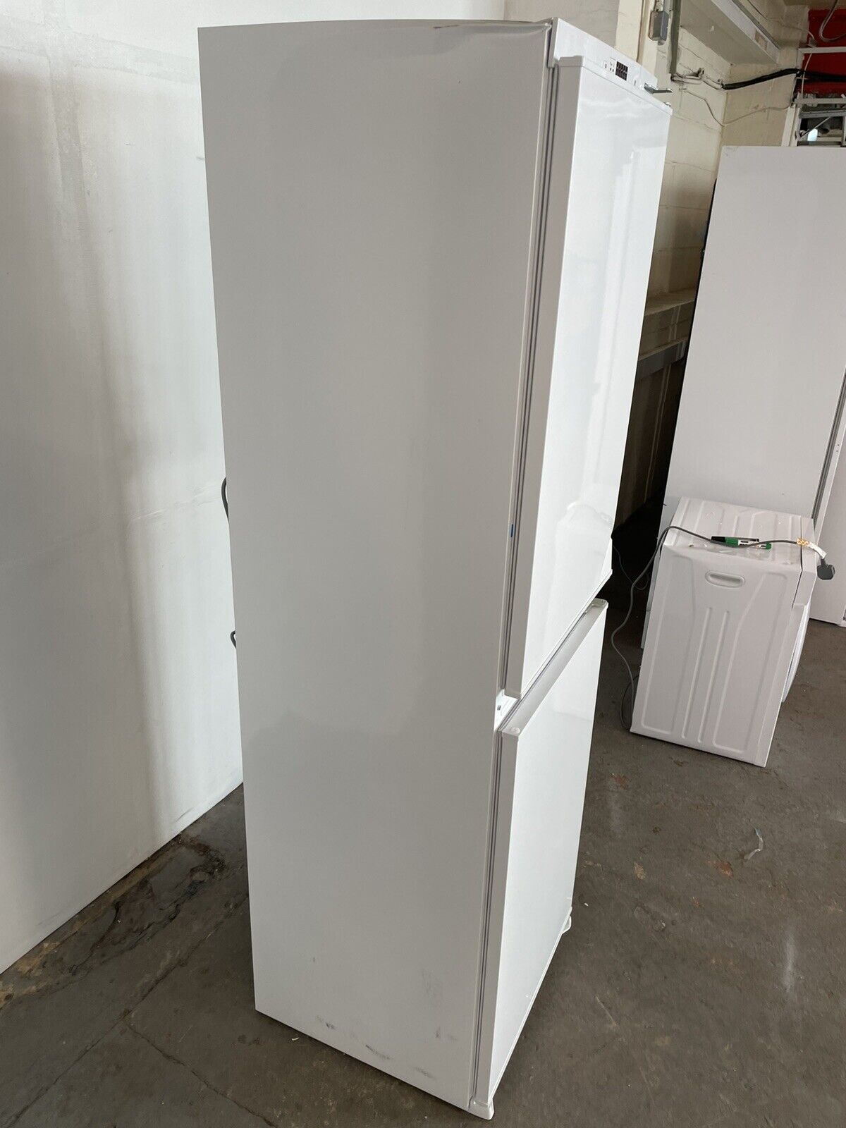 New Graded Montpellier MIFF505LF Integrated Frost Free Fridge Freezer 50/50 X48